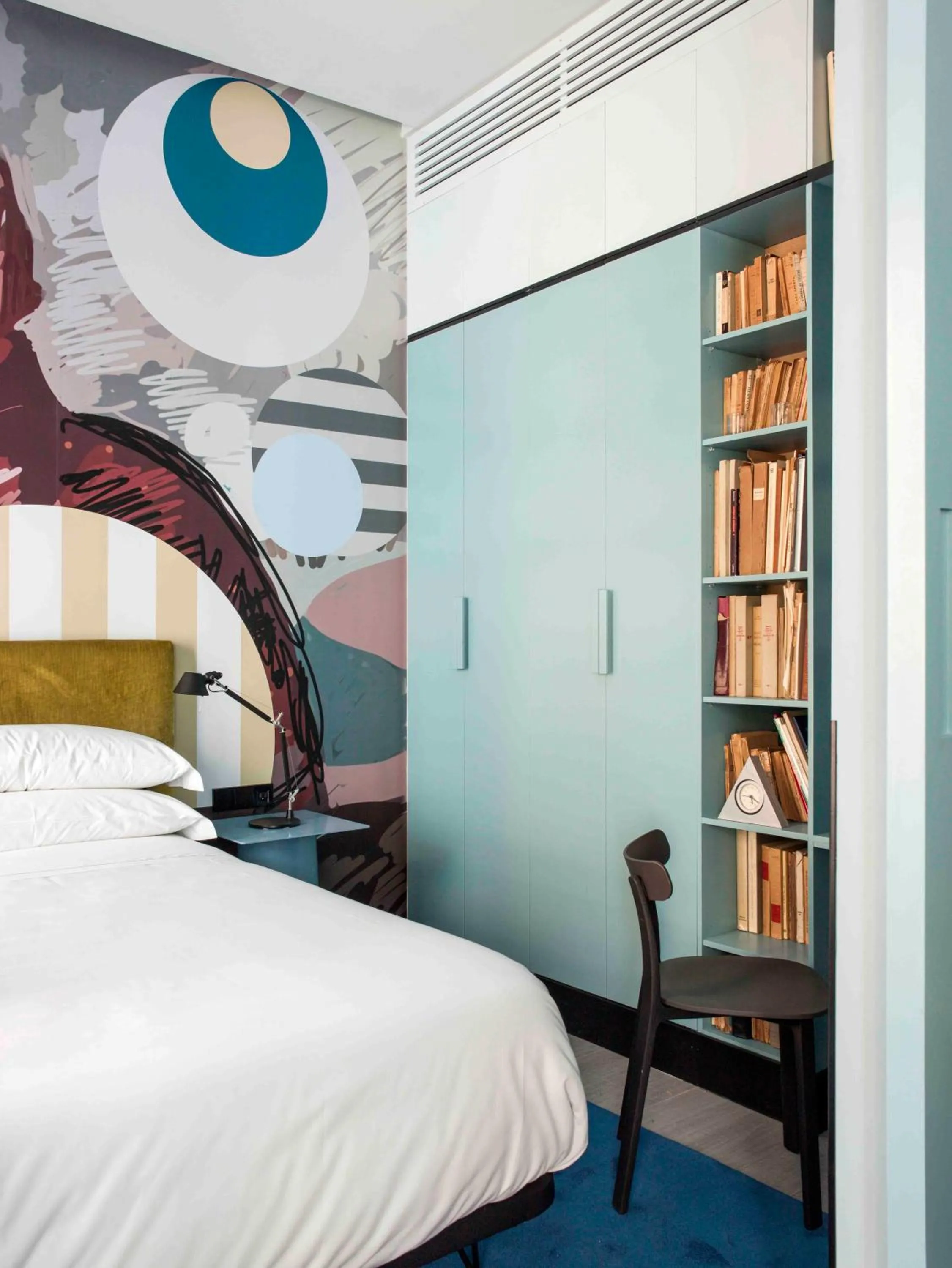 Bed in Amor de Dios 17 Boutique Apartments