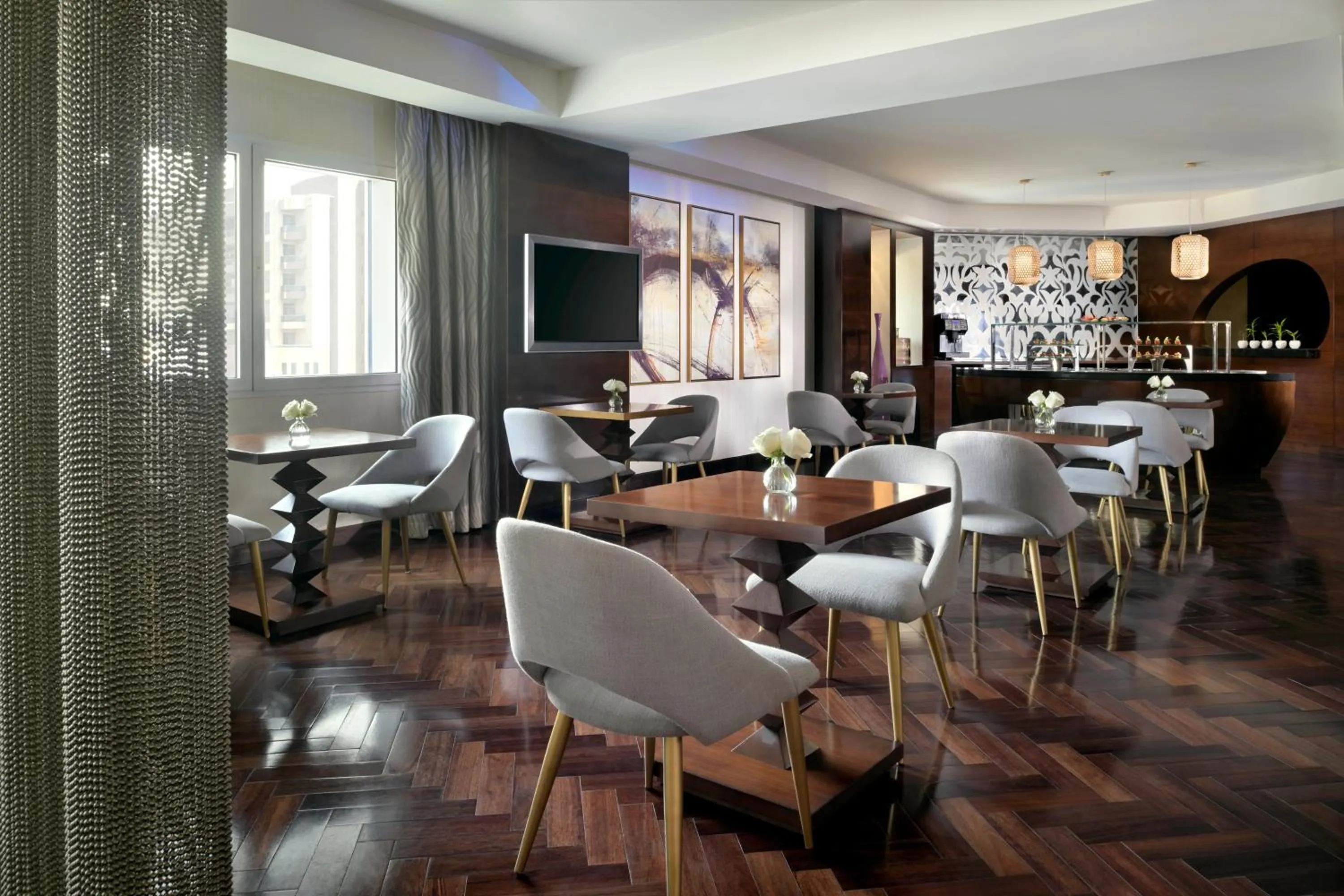 Lounge or bar in Crowne Plaza Dubai Deira by IHG