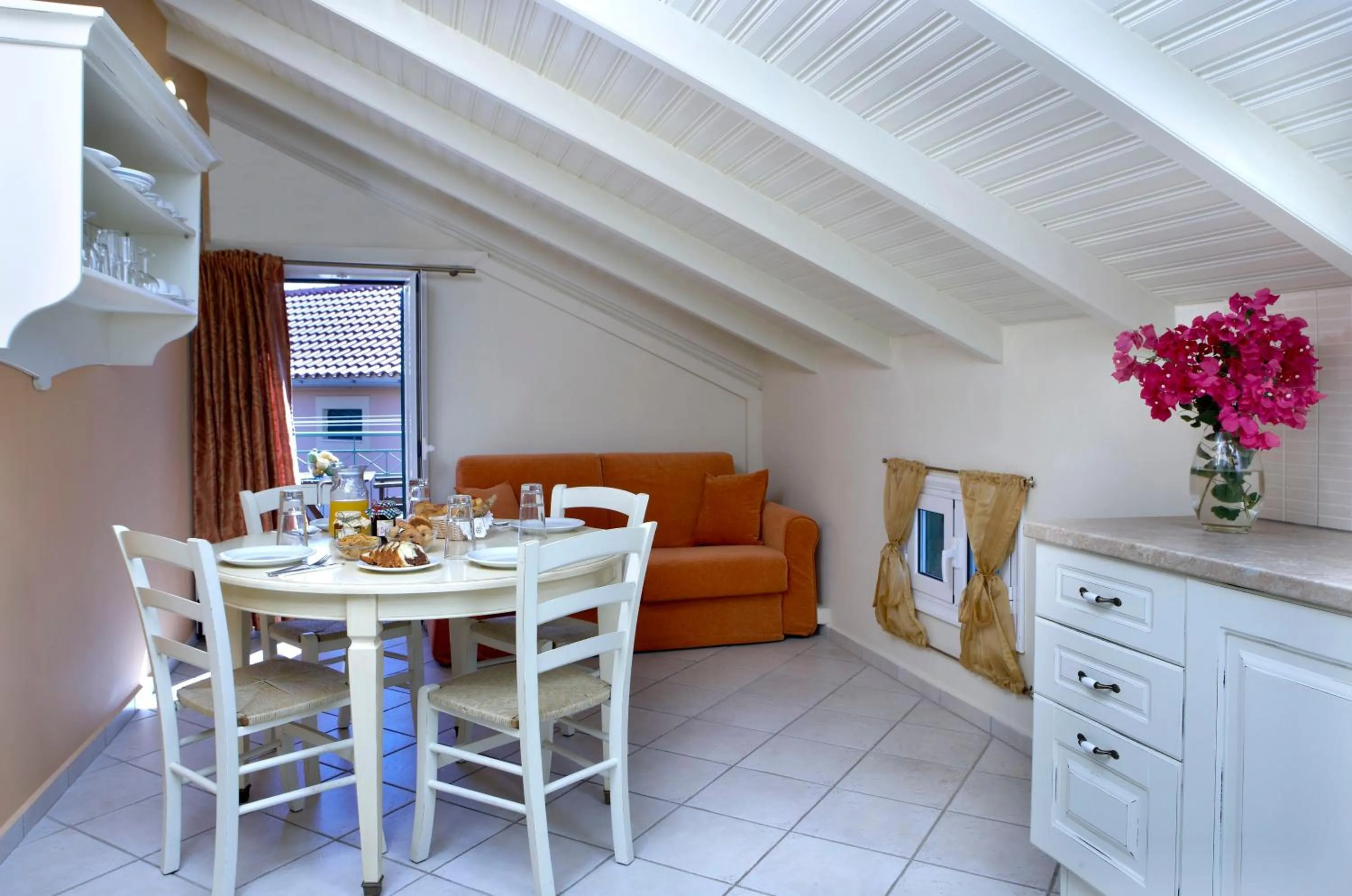 Balcony/Terrace in Dafnoudi Hotel Apartments