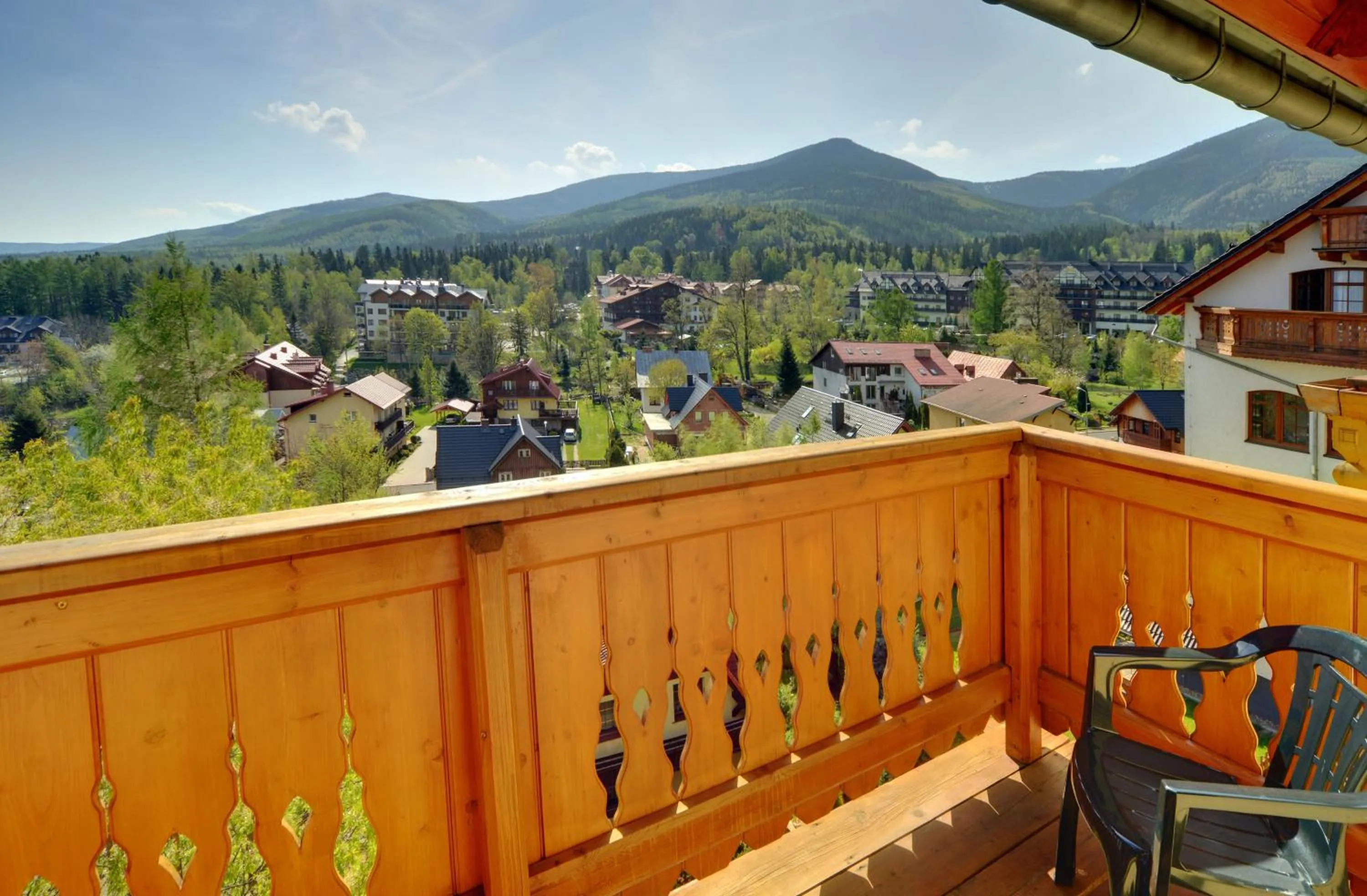 Balcony/Terrace in WILLA PETRUS - CENTRUM BALKONY WINDA ŚNIADANIA RELAKS I WYGODa