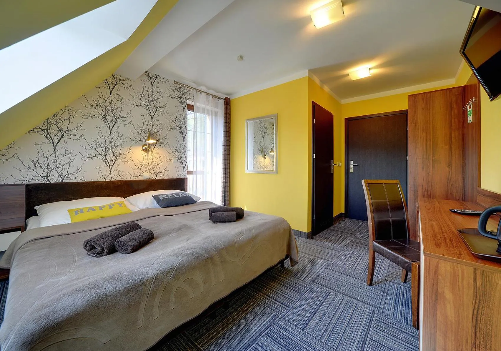 Bed in WILLA PETRUS - CENTRUM BALKONY WINDA ŚNIADANIA RELAKS I WYGODa