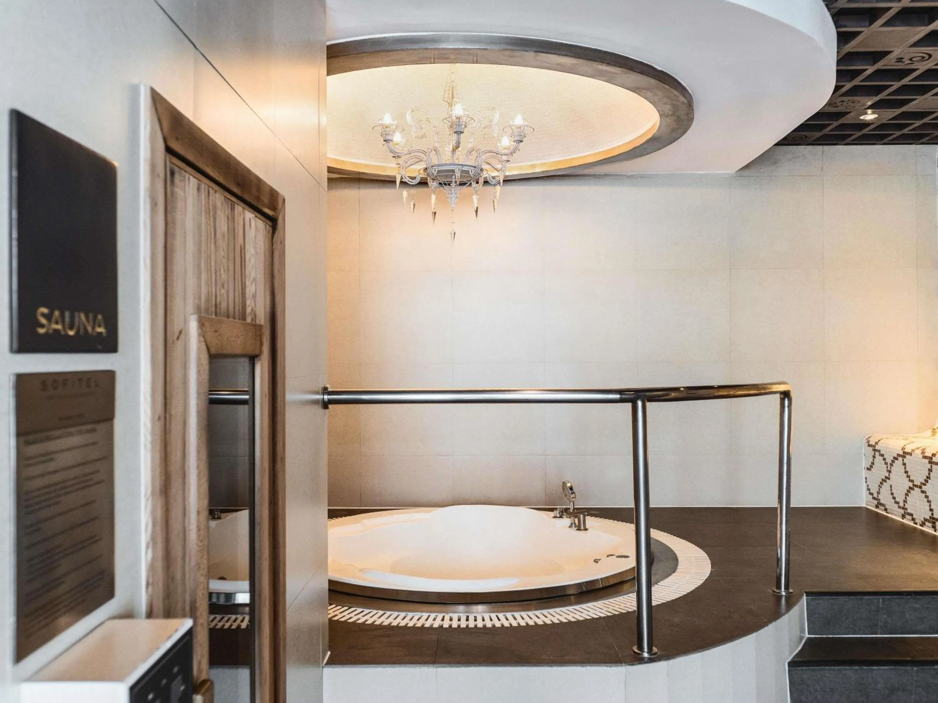 Fitness centre/facilities in Sofitel Mumbai BKC