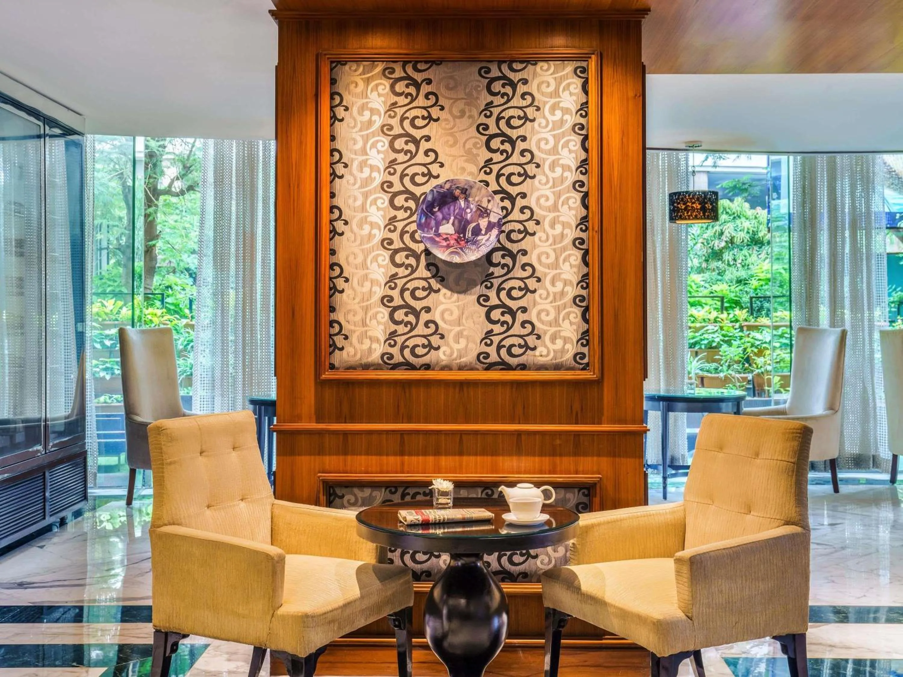 Restaurant/places to eat in Sofitel Mumbai BKC