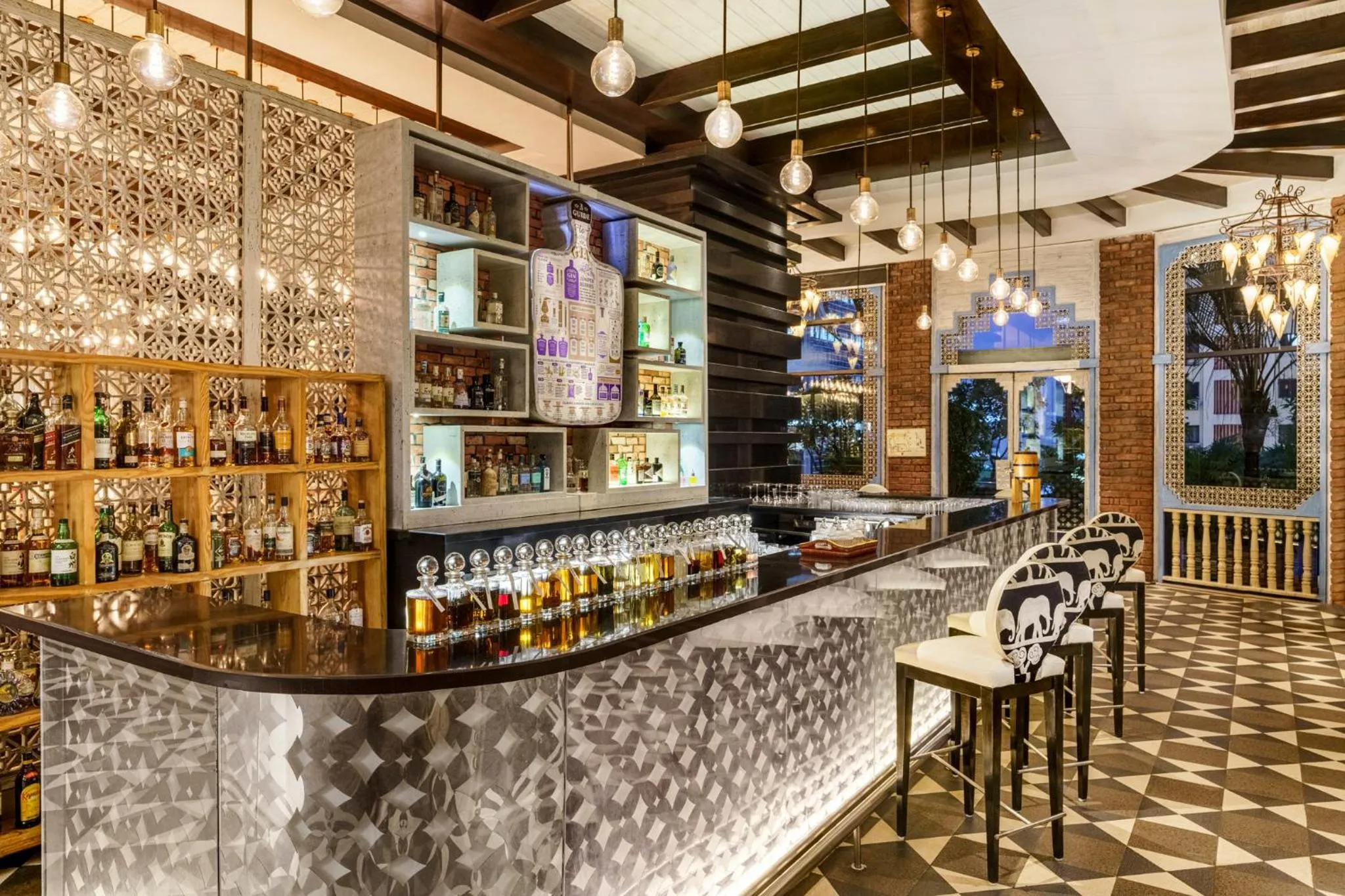 Lounge or bar in Sofitel Mumbai BKC