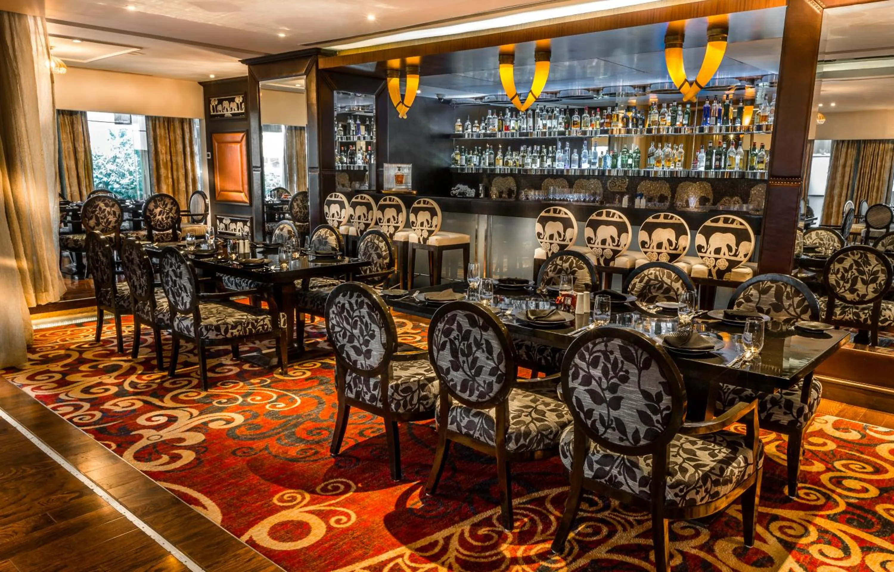 Restaurant/places to eat in Sofitel Mumbai BKC