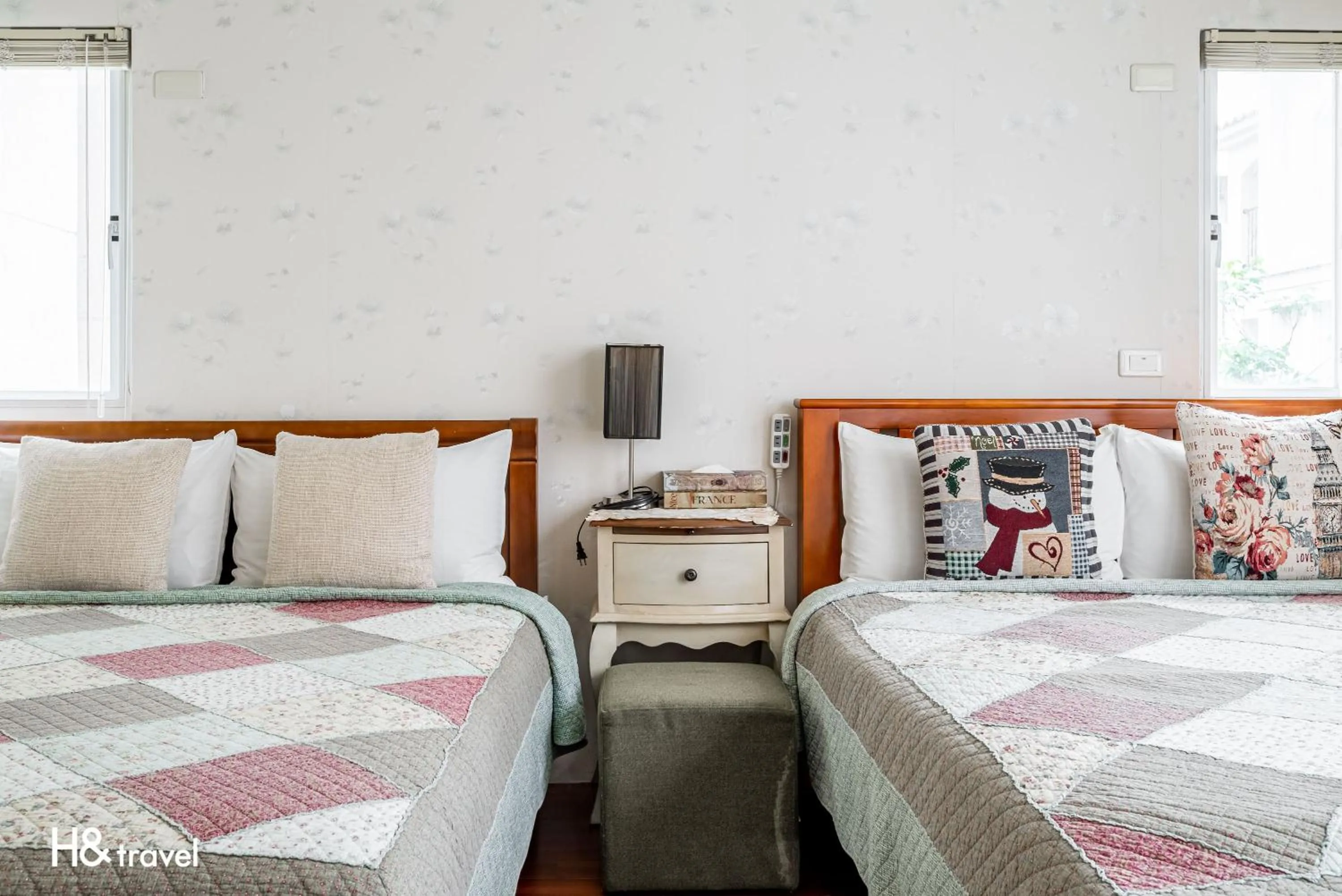 Bed in White Cotton Candy Homestay