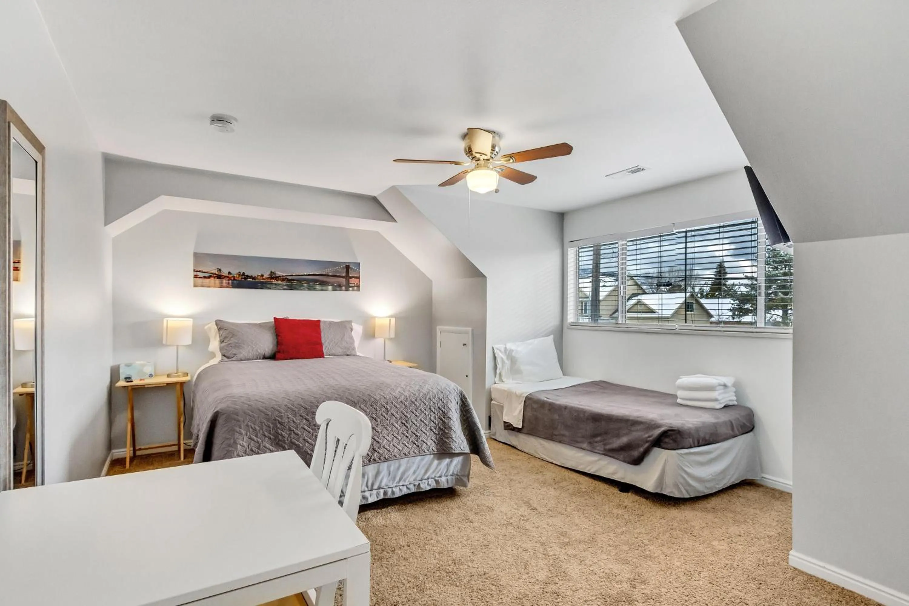 Large Room Near UVU & BYU