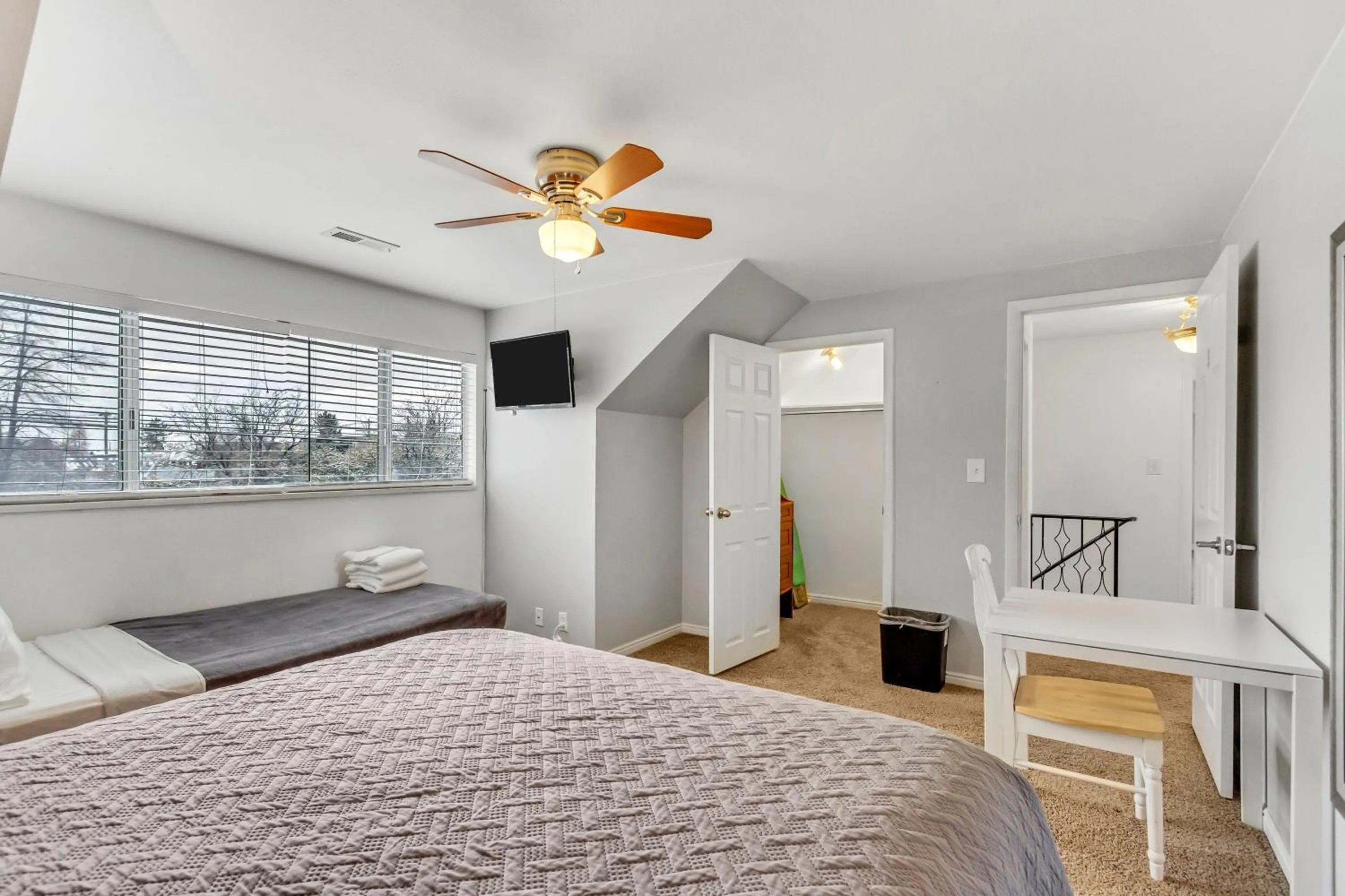 Large Room Near UVU & BYU