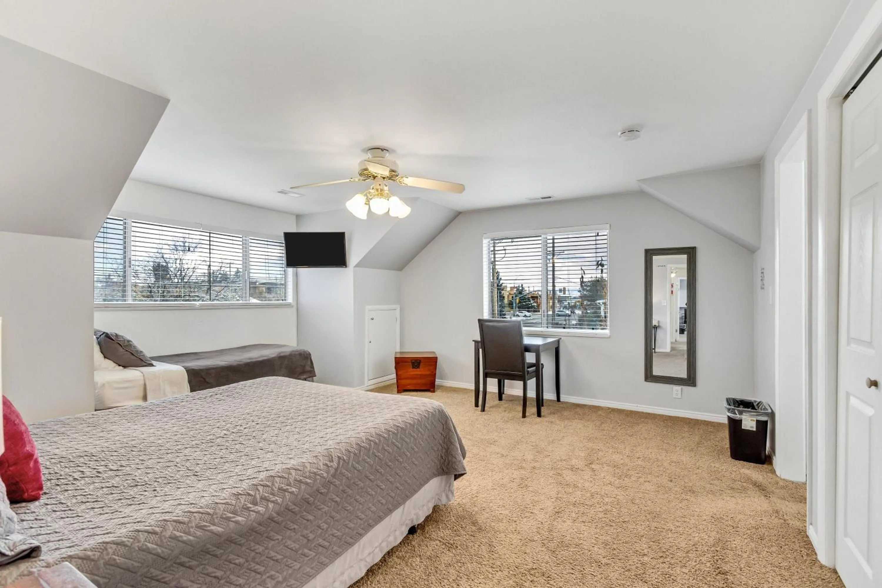 Large Room Near UVU & BYU