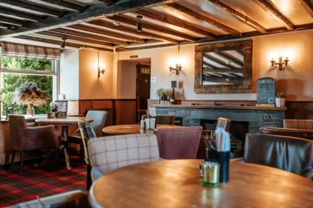 Restaurant/places to eat in The Mortal Man Inn