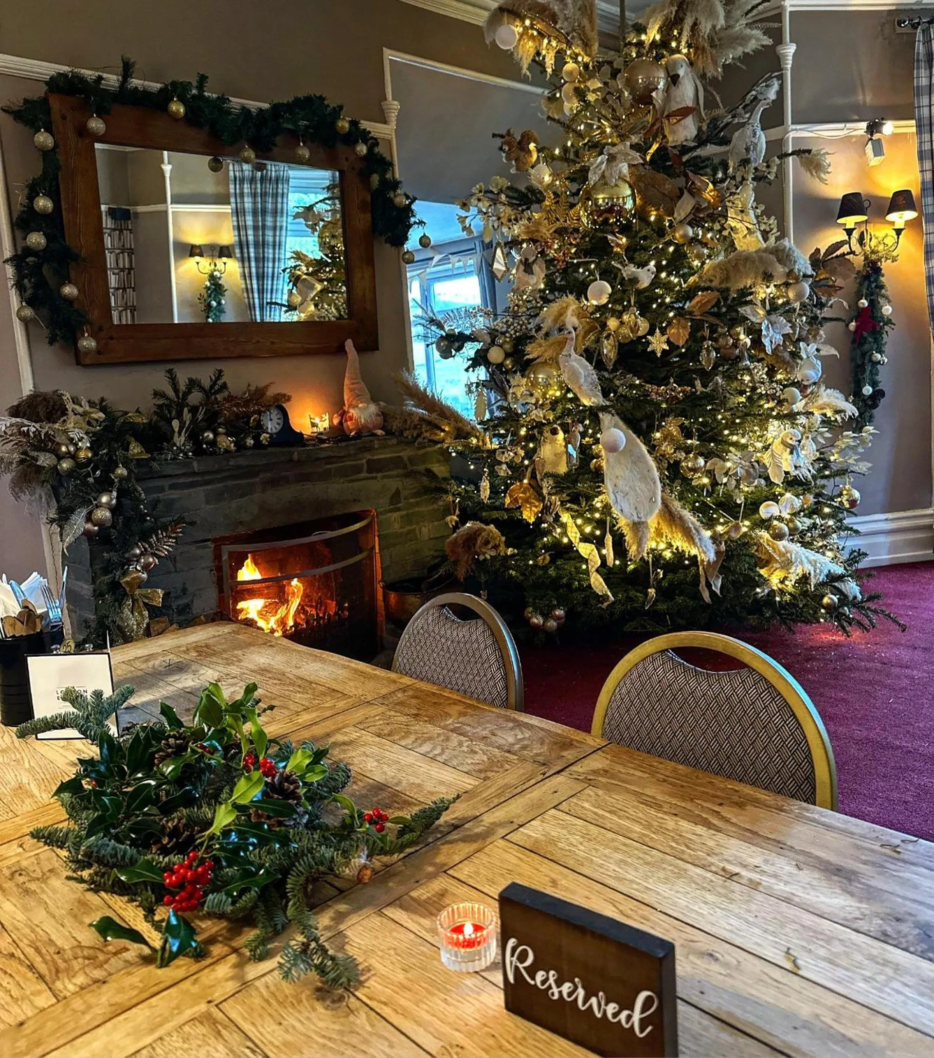 Restaurant/places to eat in The Mortal Man Inn