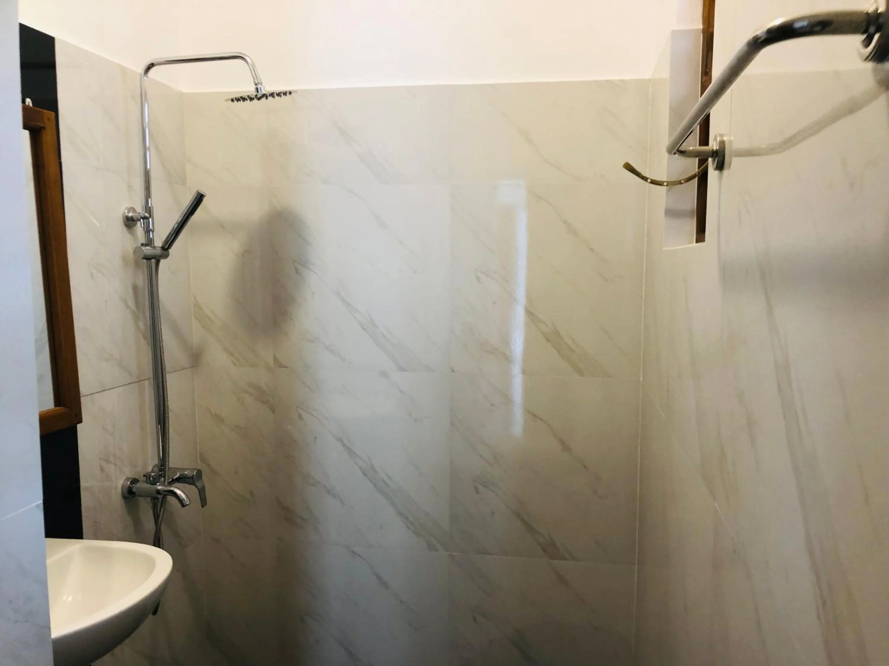 Shower in BV Residence