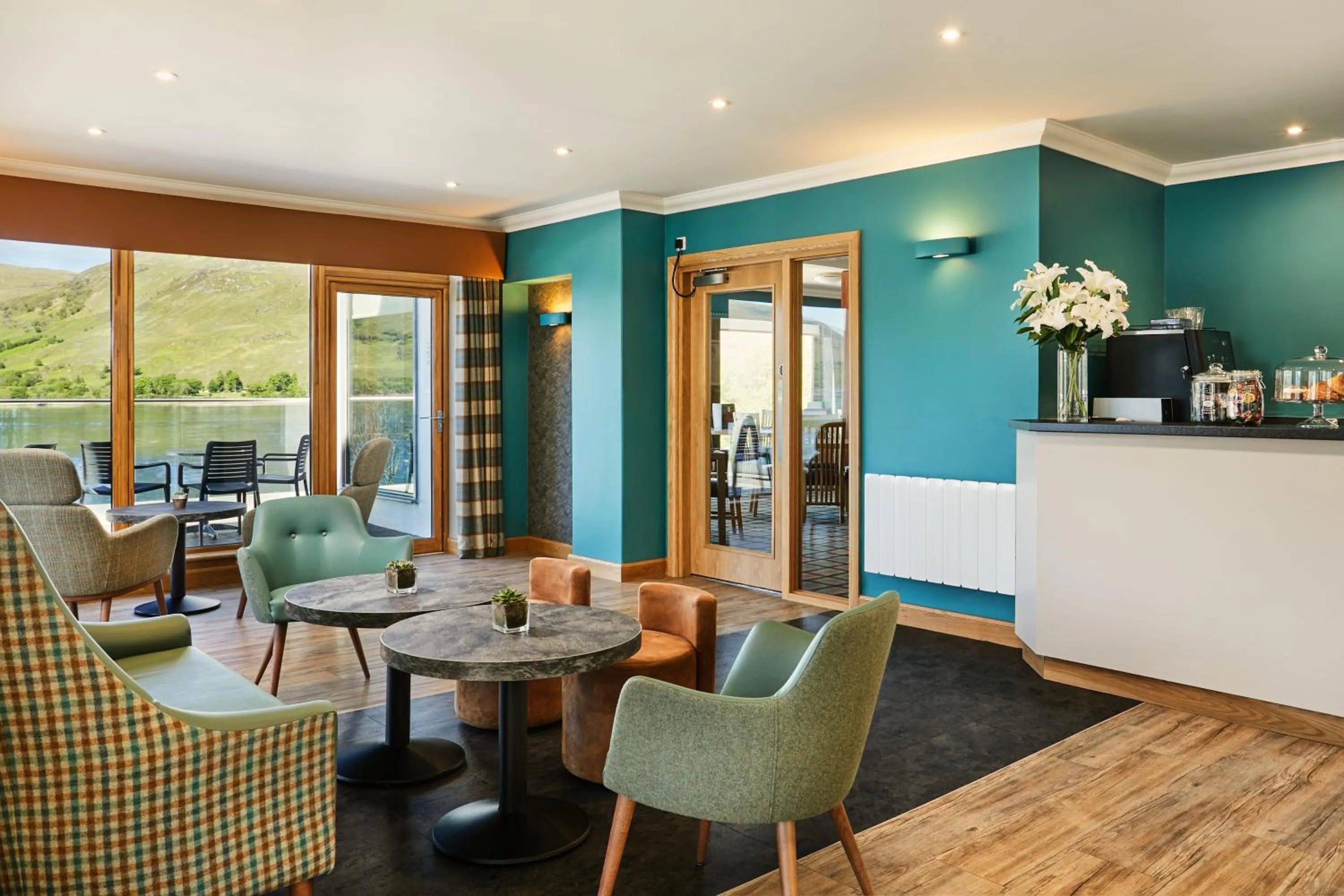 Lounge or bar in Clan Macduff Hotel