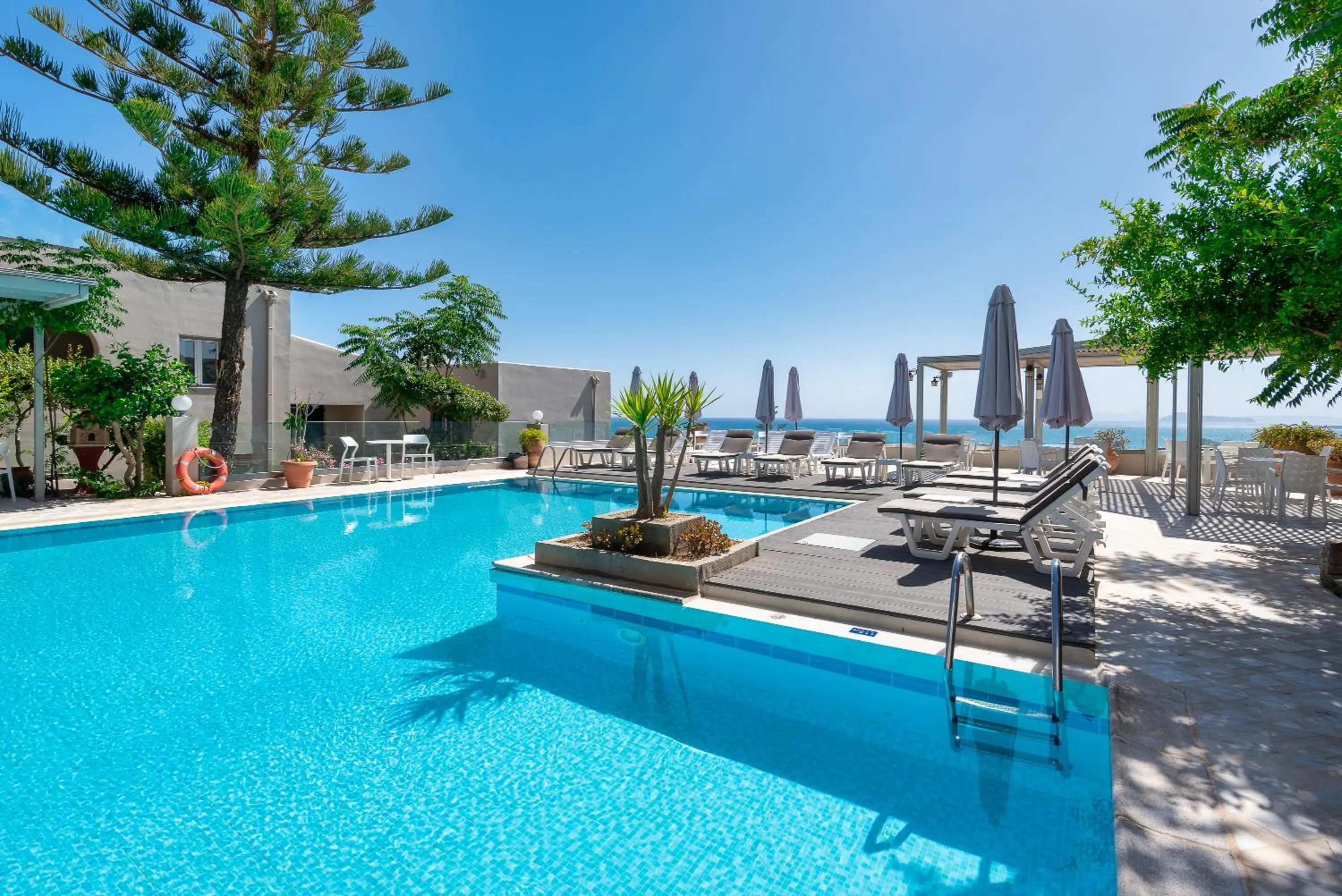 Swimming pool in Aphea Village