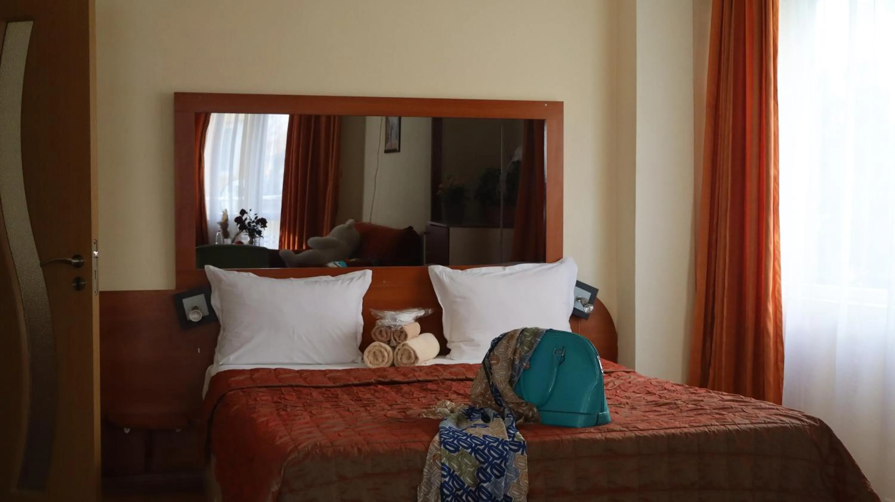 Bed in Hotel Palitra