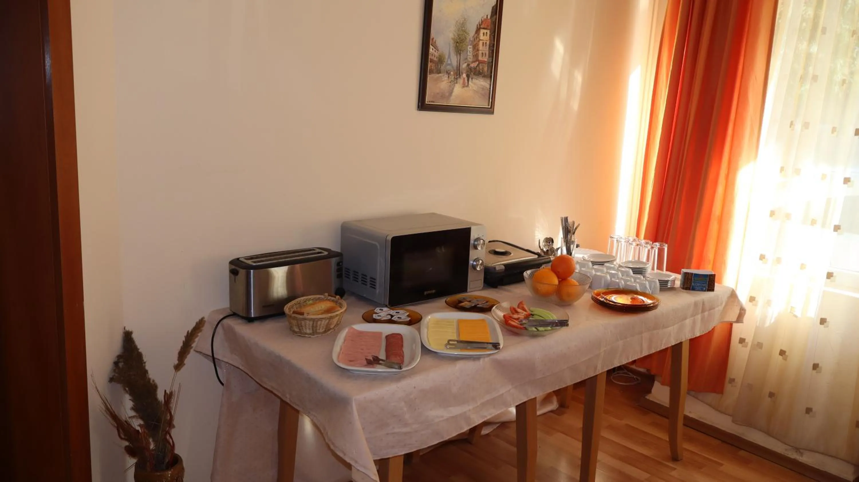 Dining area in Hotel Palitra
