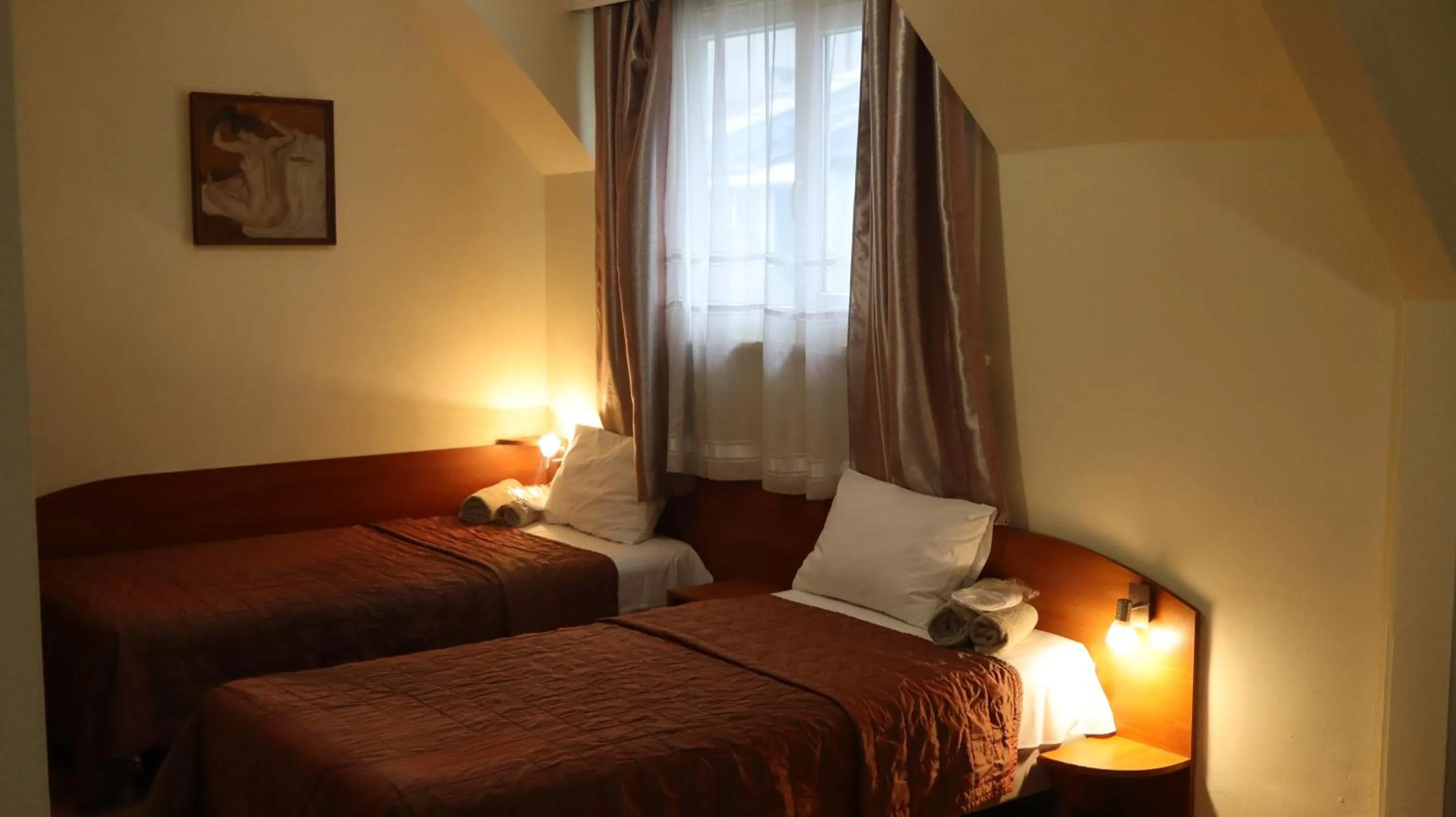Bed in Hotel Palitra