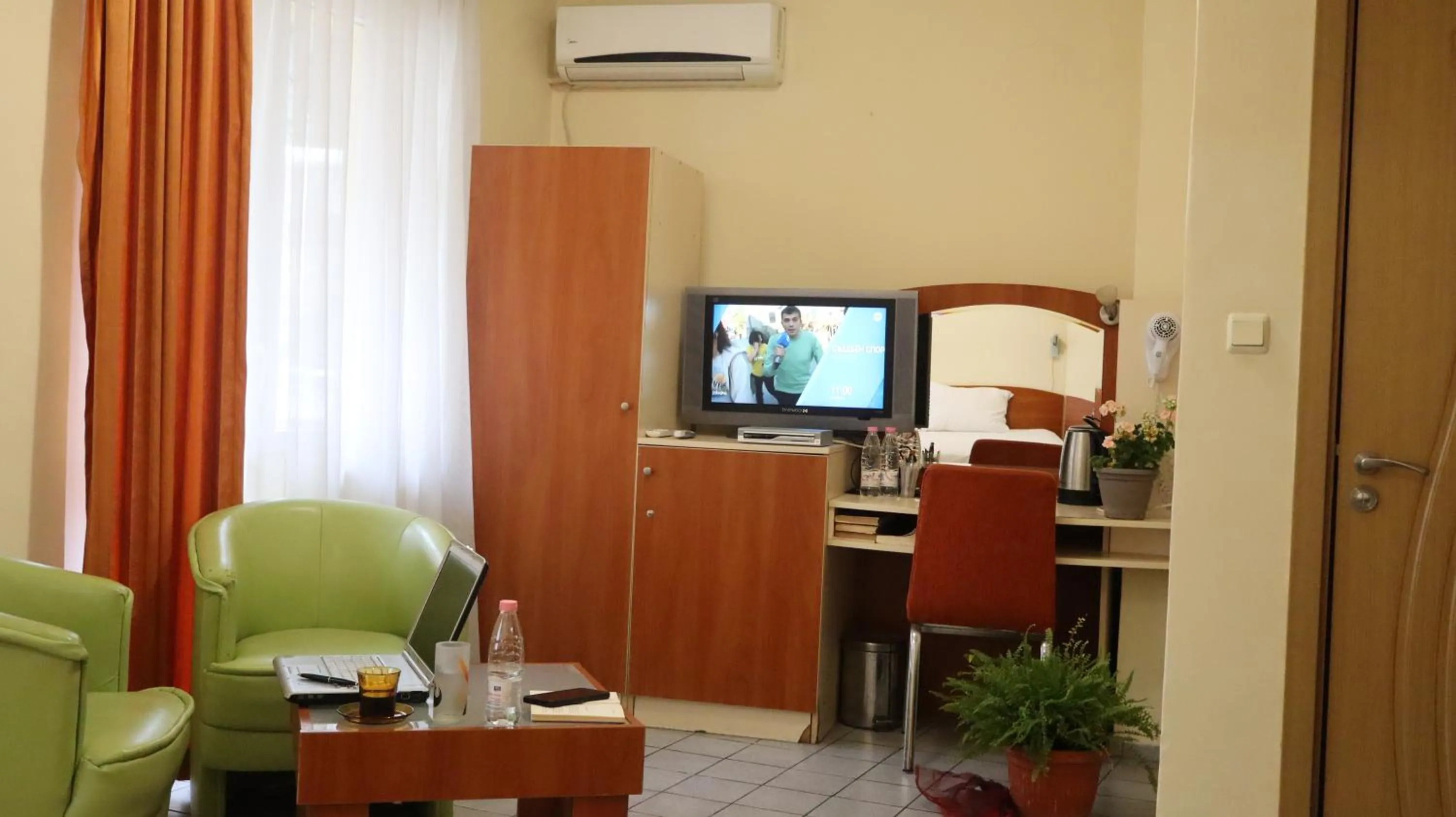 TV and multimedia in Hotel Palitra