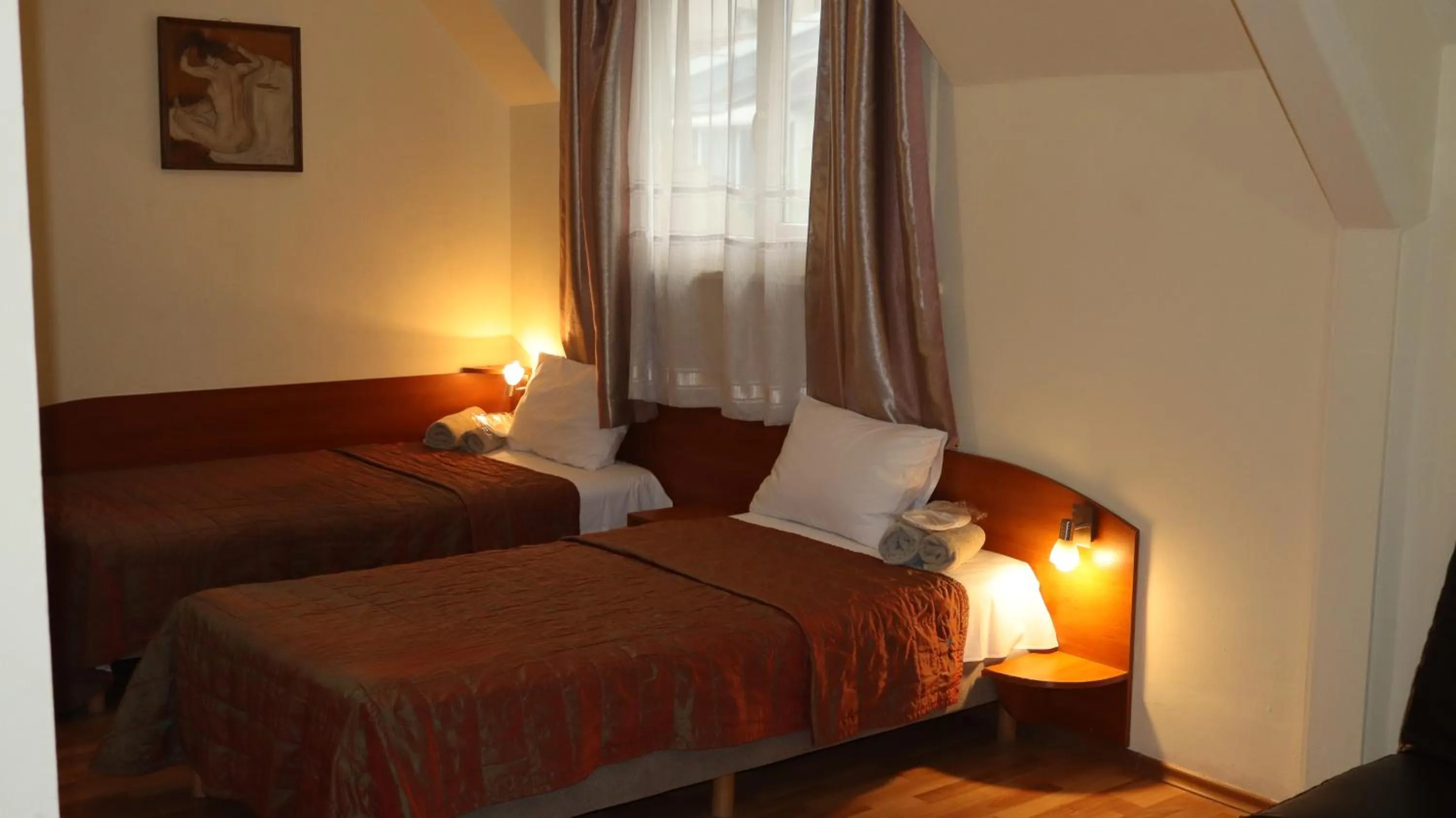 Bed in Hotel Palitra