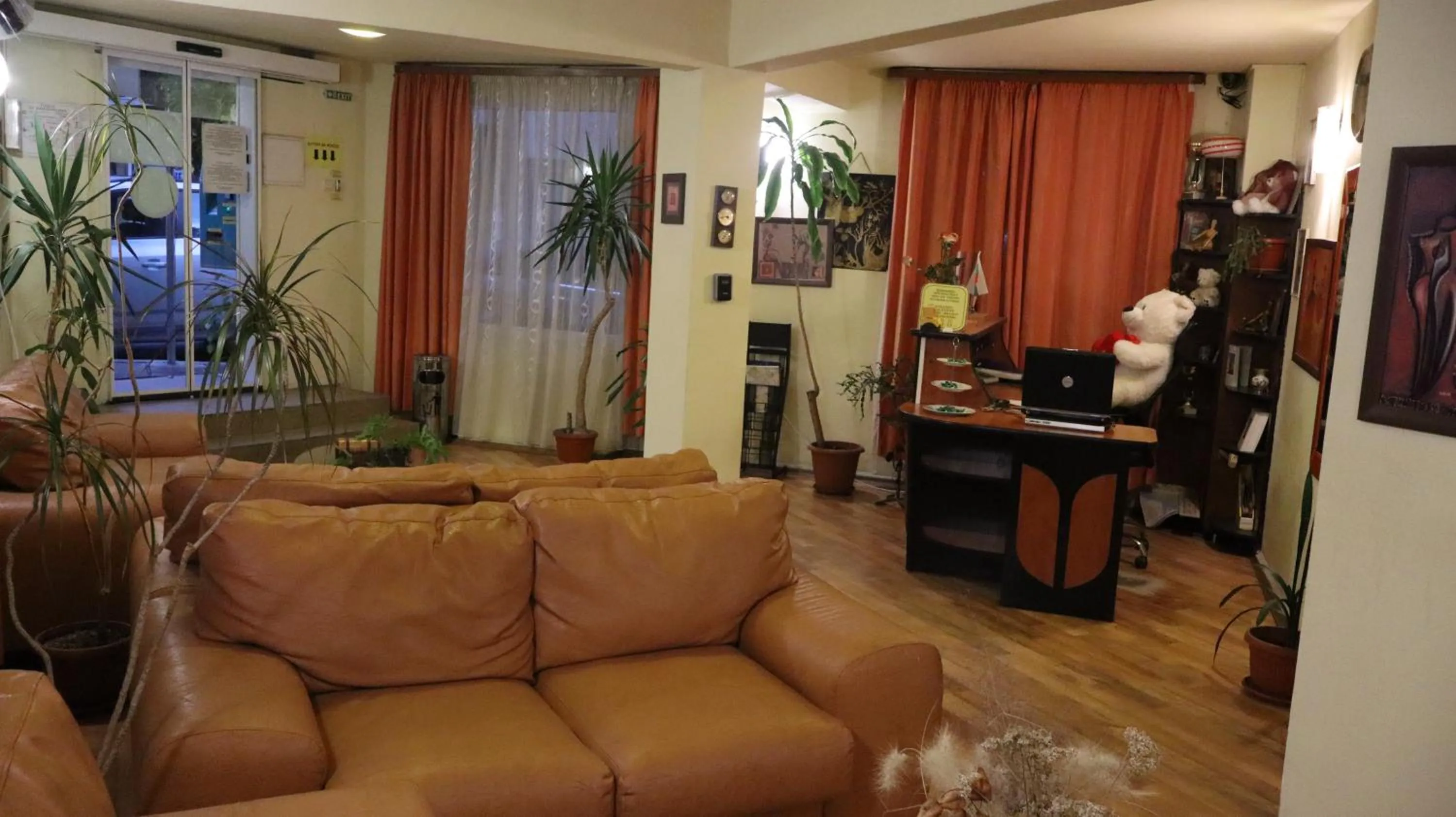 Lobby or reception in Hotel Palitra