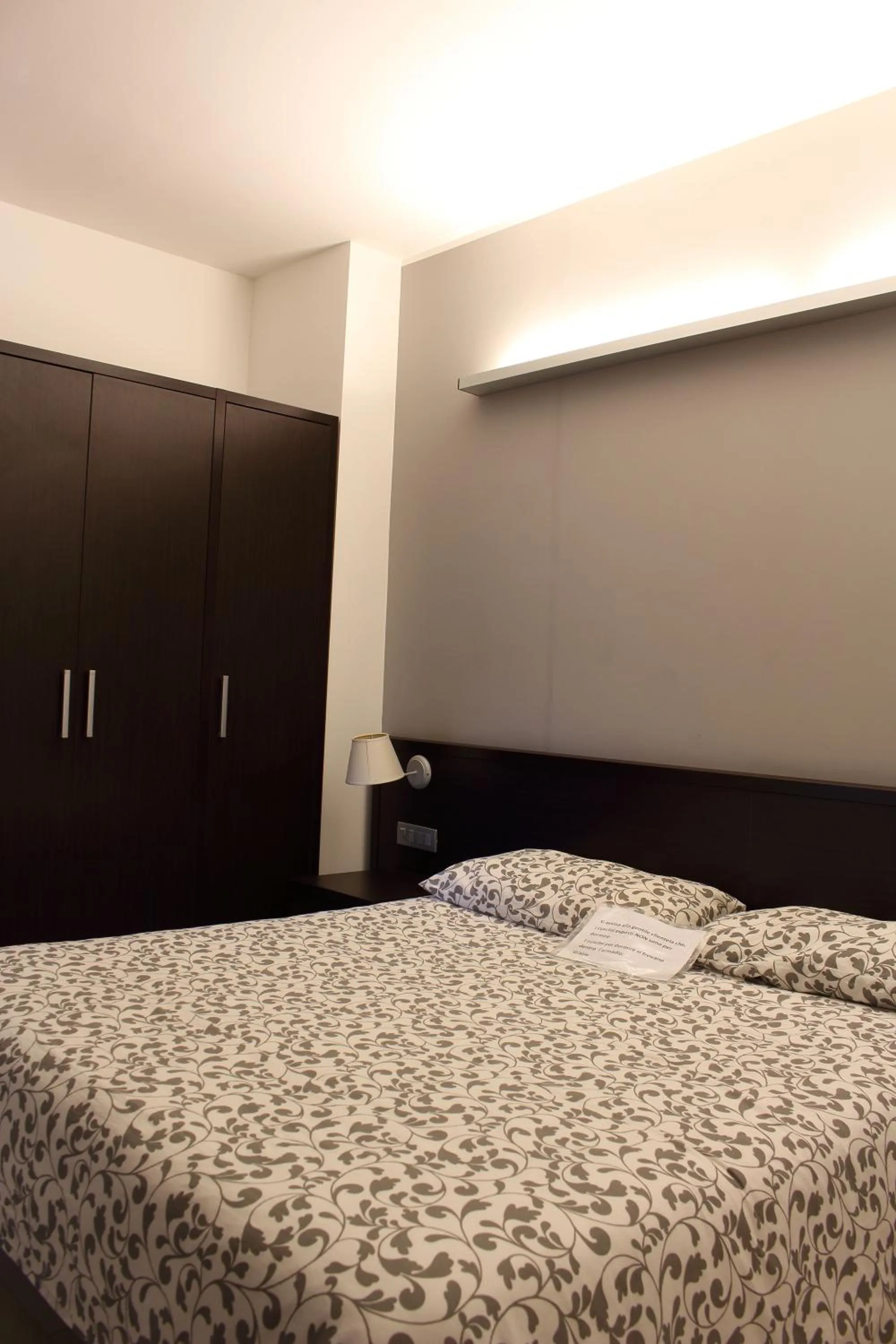 Photo of the whole room, Bed in Albergo Miramonti