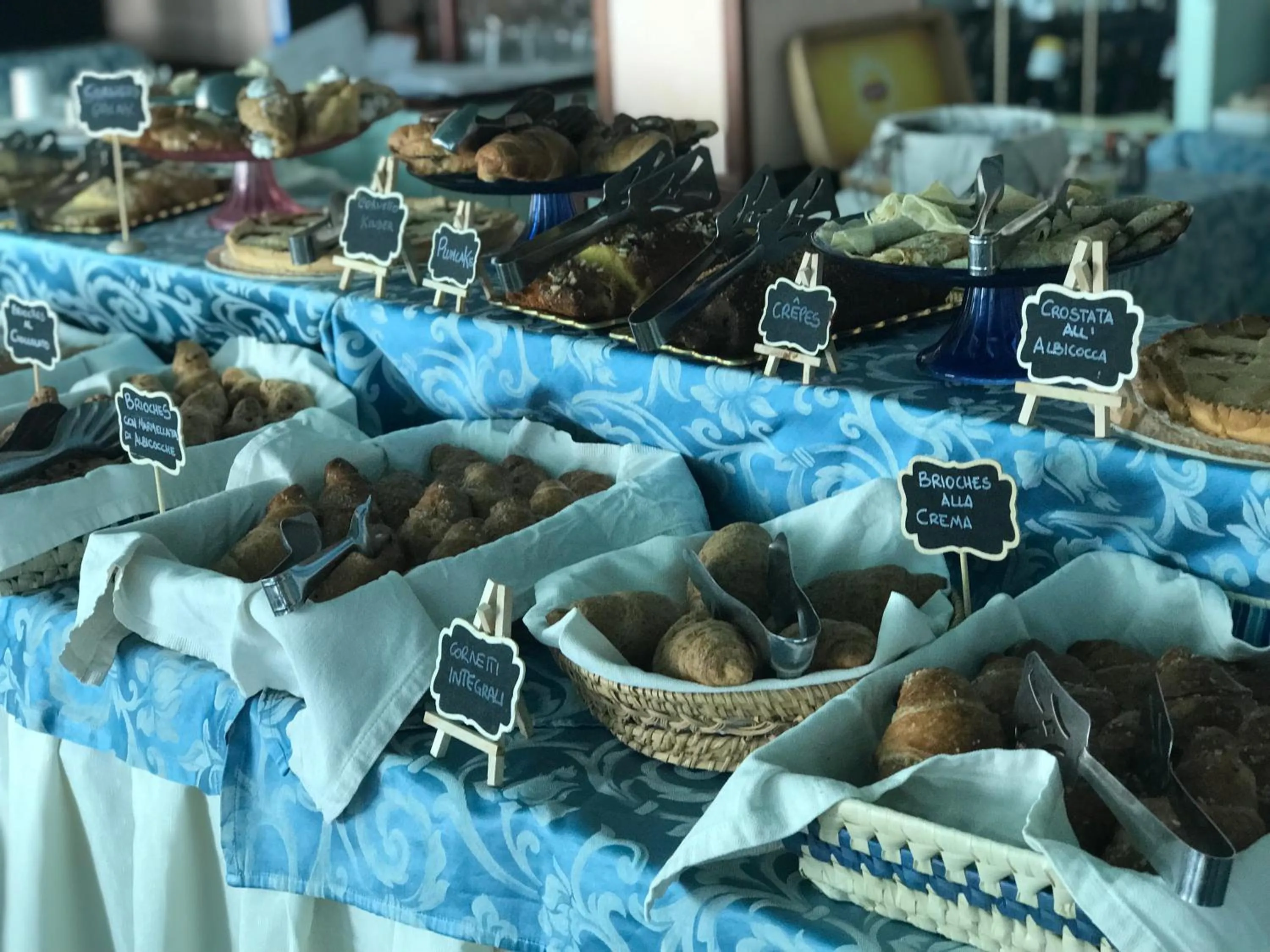 Food and drinks in Hotel Mirage