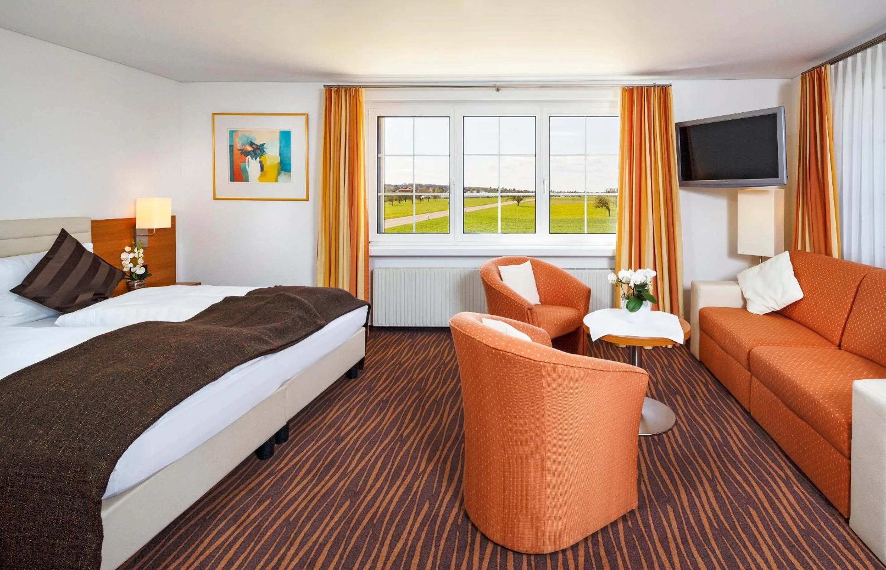 Bathroom, Bed in Seemöwe Swiss Quality Hotel