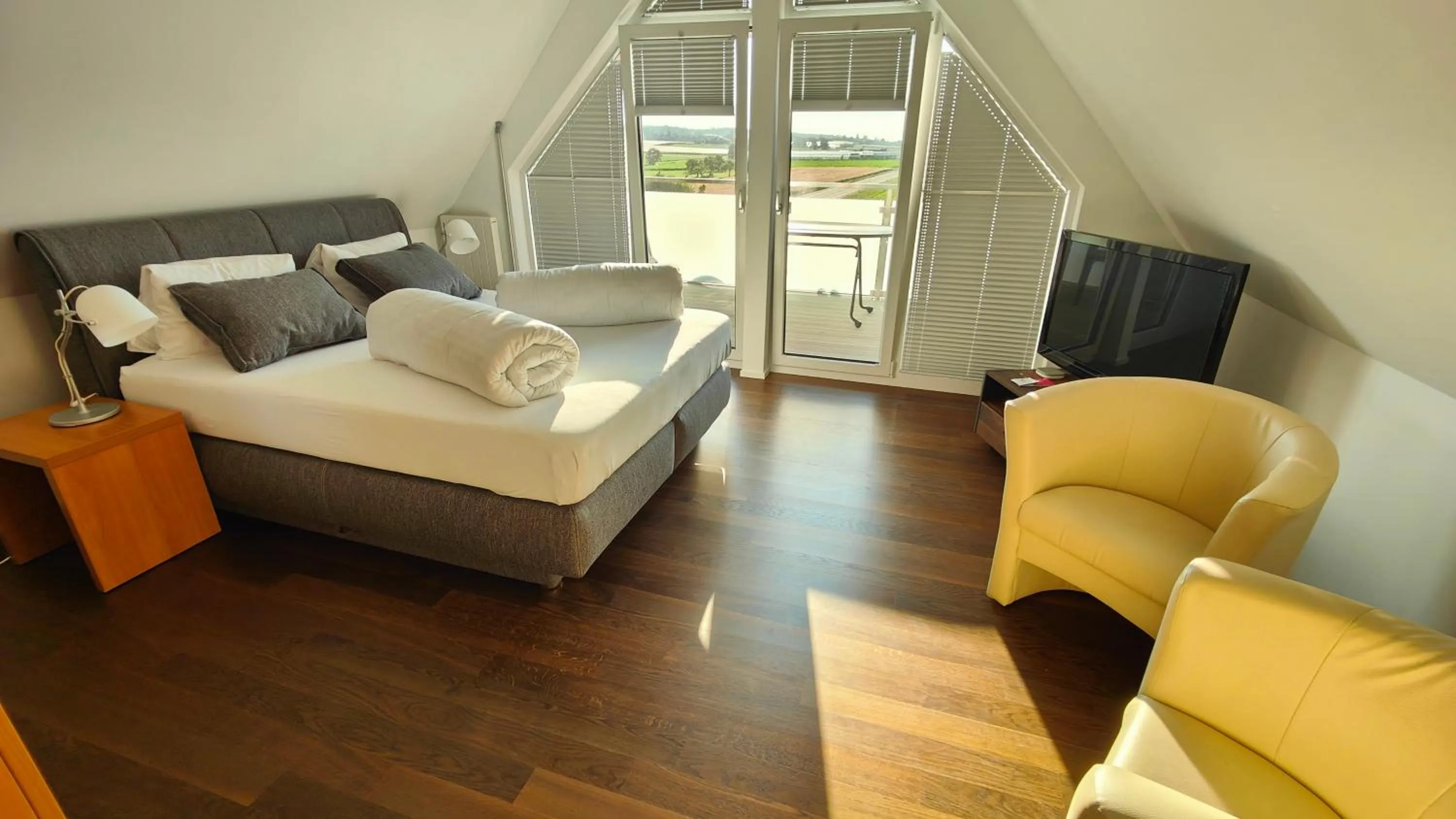 Bedroom, Bed in Seemöwe Swiss Quality Hotel