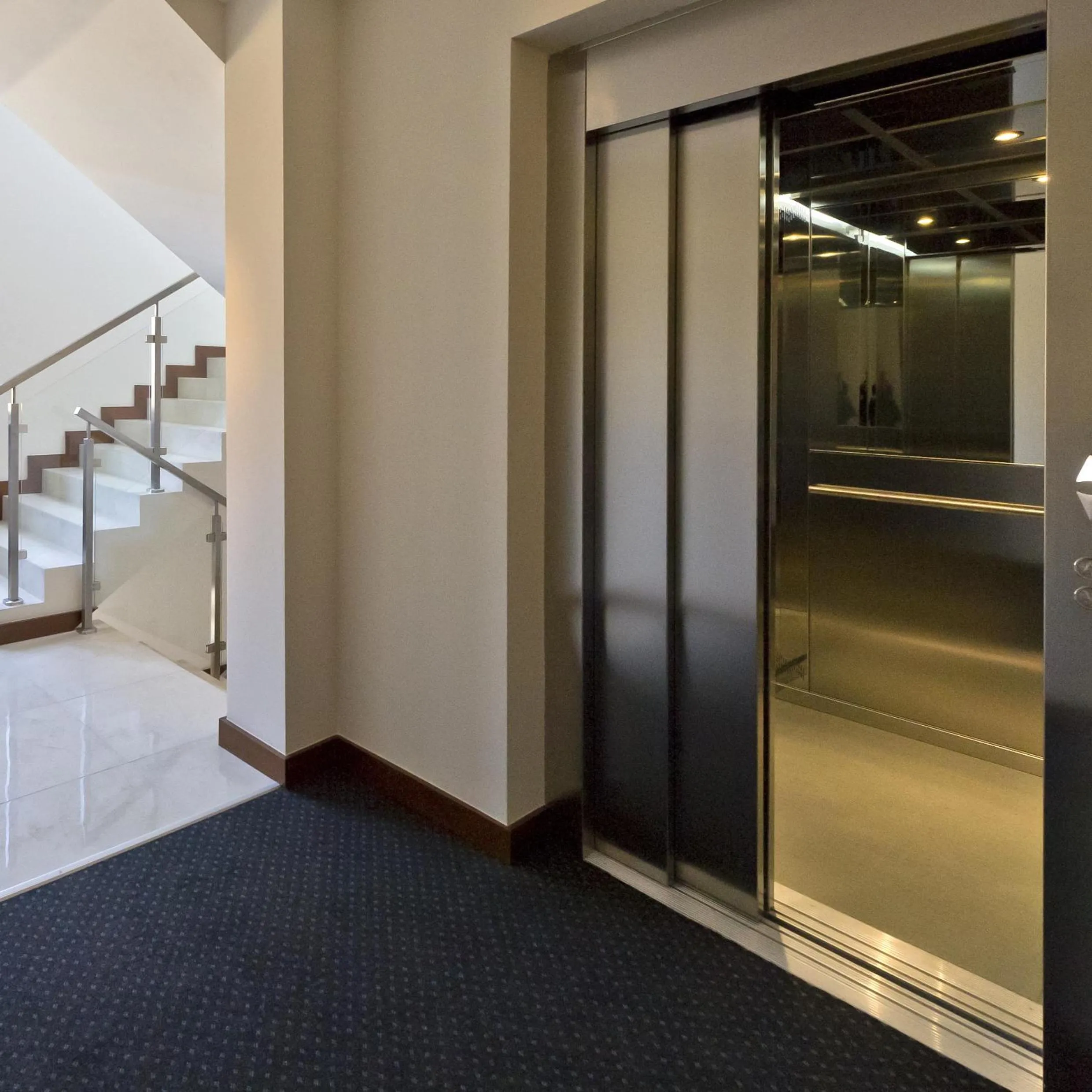 Lobby or reception in Hotel Capitol