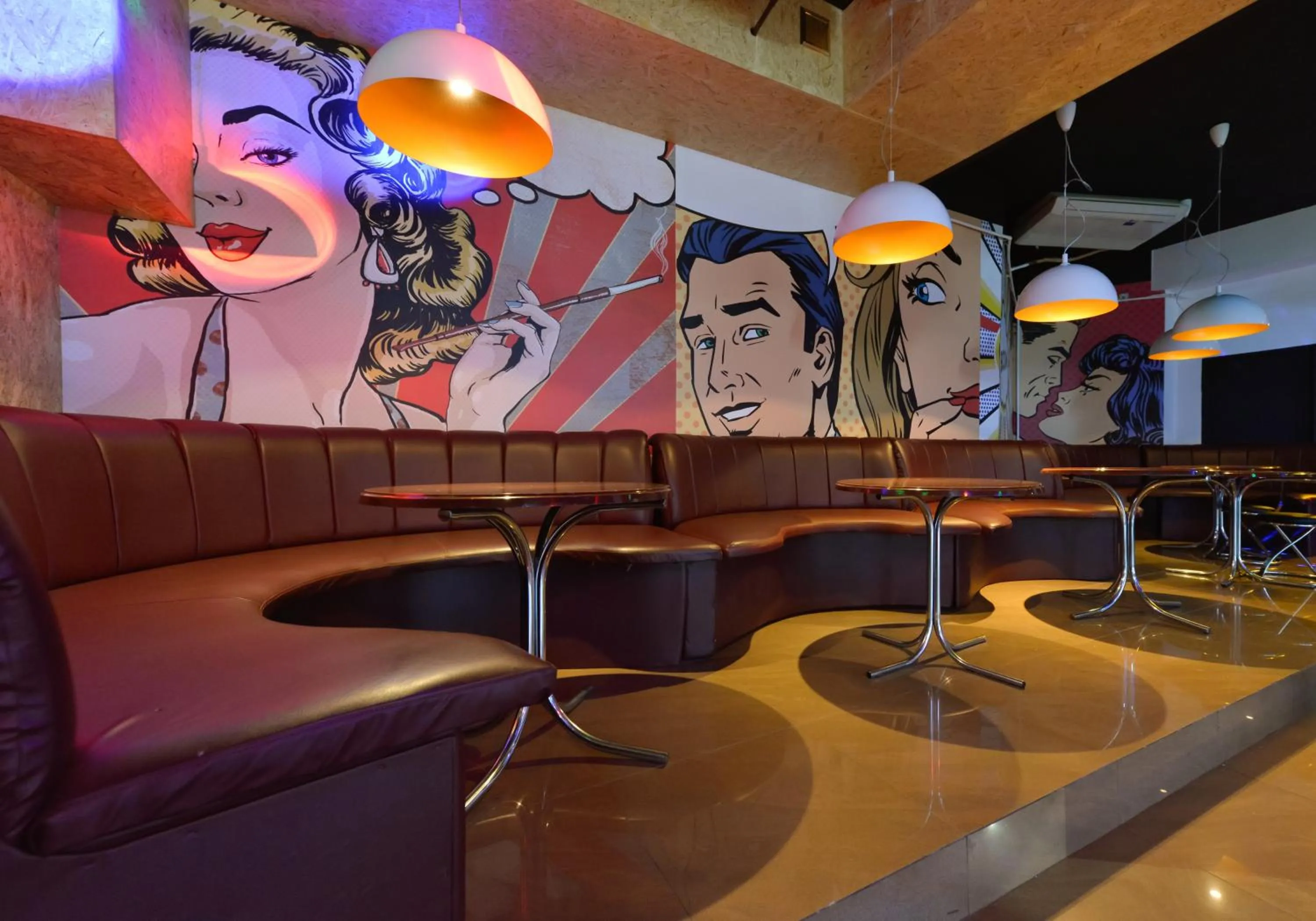 Nightclub / DJ in Hotel Capitol