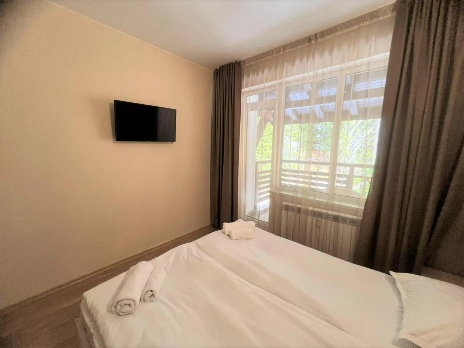 Bedroom, Bed in The Stream Resort Pamporovo