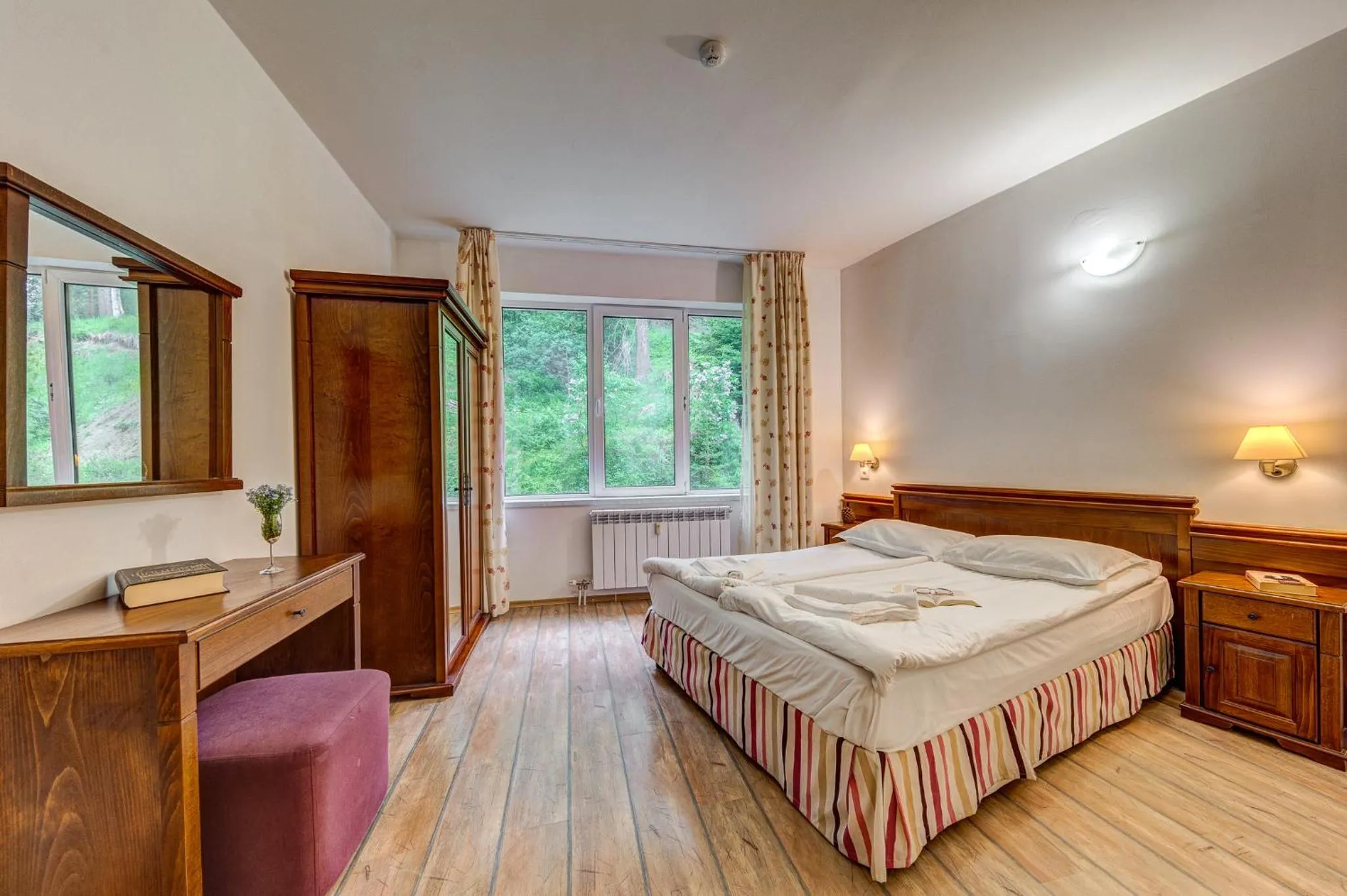 Bed in The Stream Resort Pamporovo