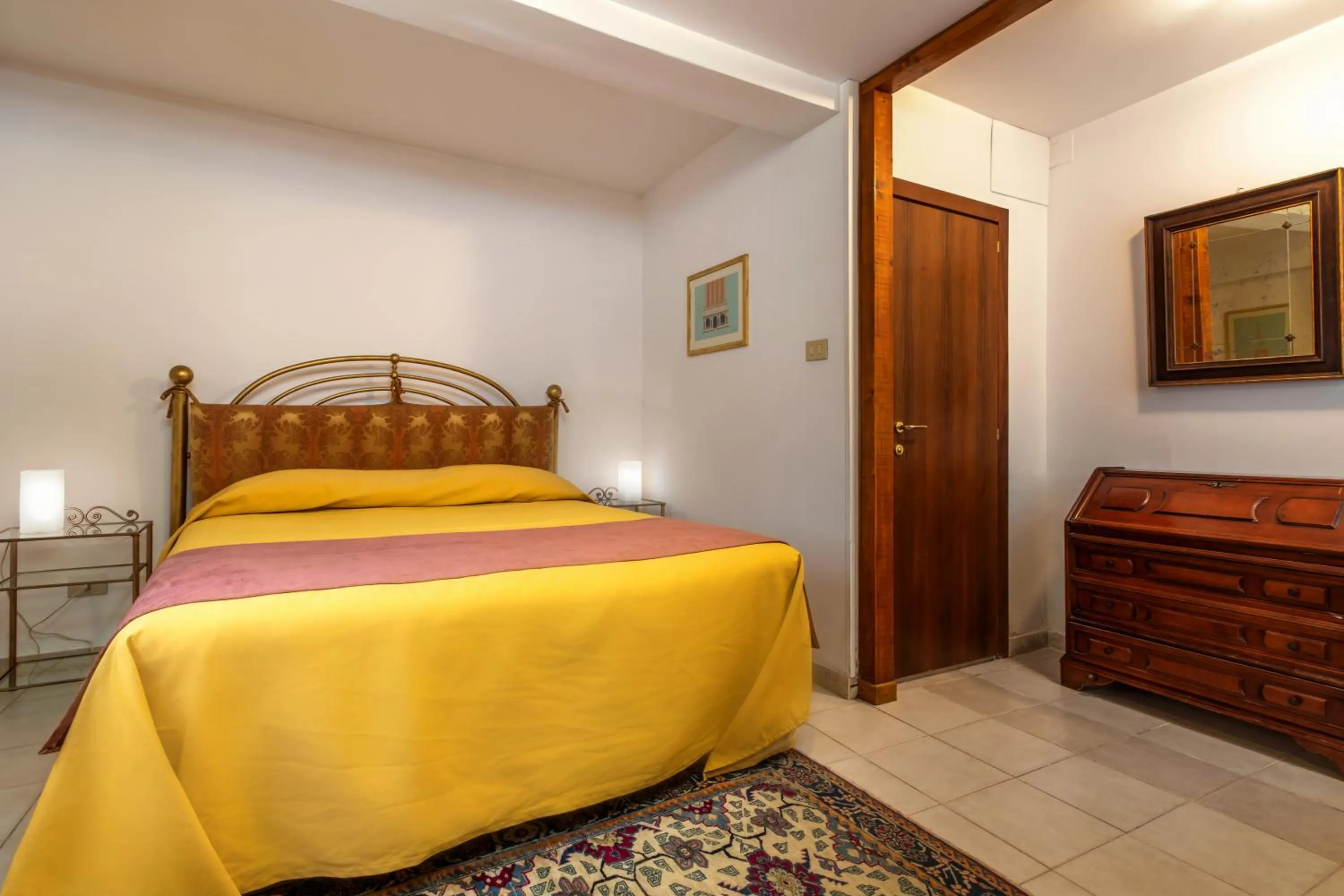 Bed in Hotel Casa Boccassini