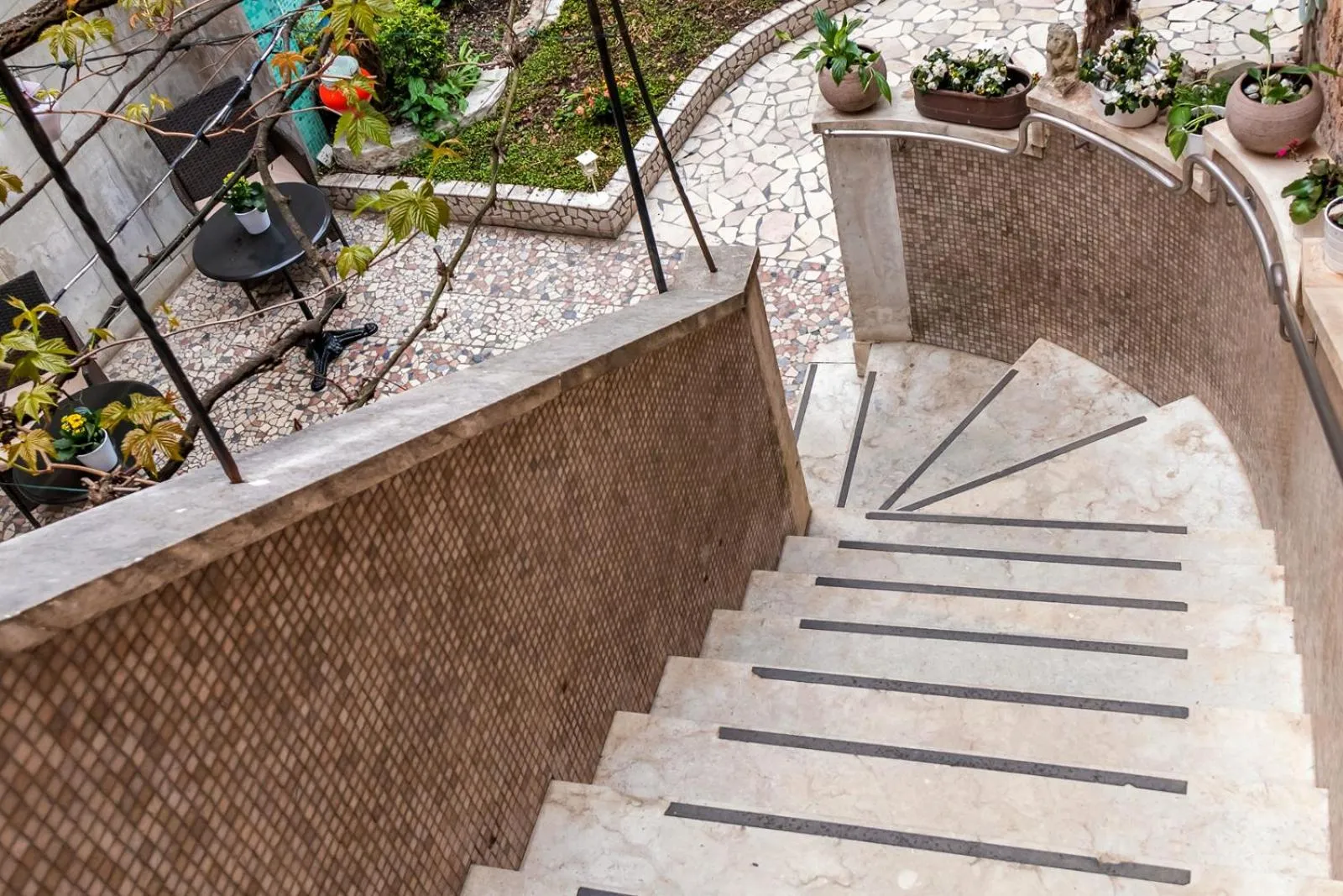 Decorative detail in Hotel Casa Boccassini