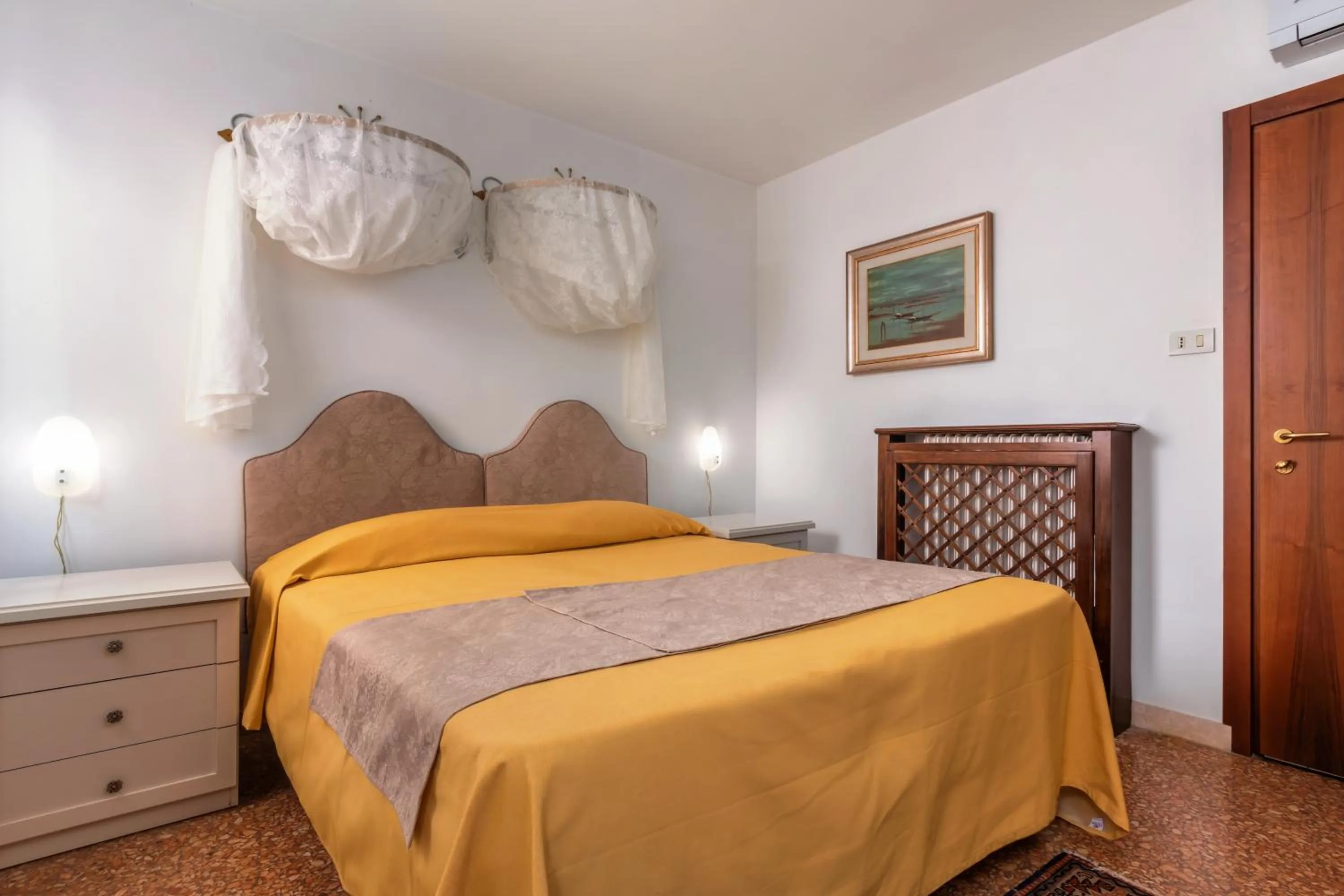 Bed in Hotel Casa Boccassini