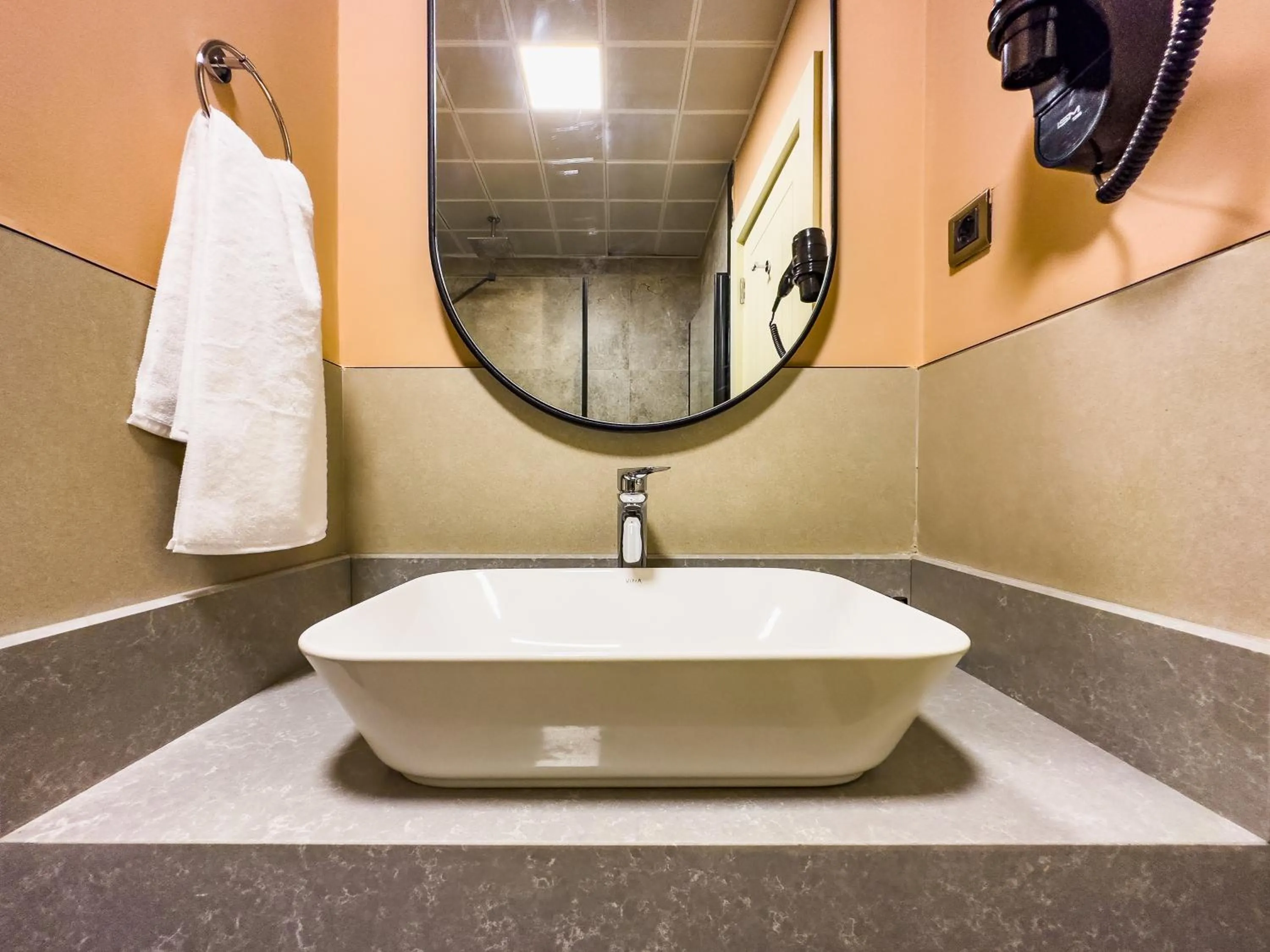 Bathroom in Dedeoğlu Port Hotel