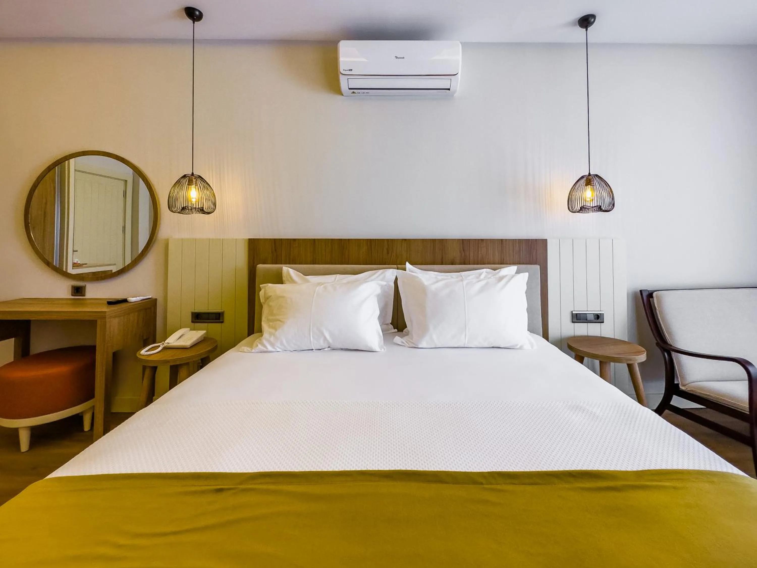 Bed in Dedeoğlu Port Hotel