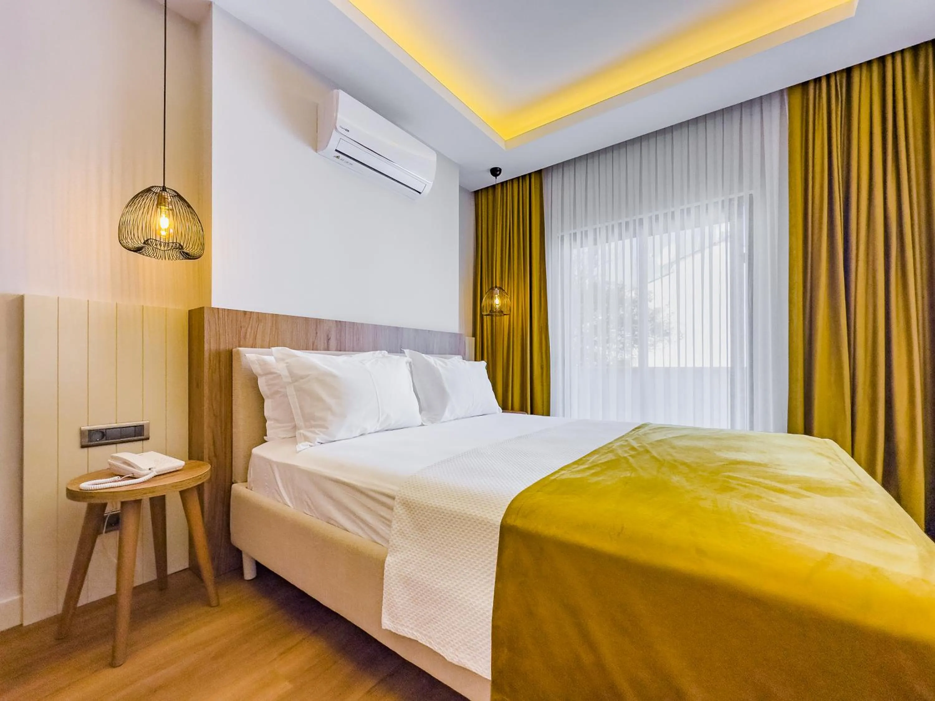 Bed in Dedeoğlu Port Hotel