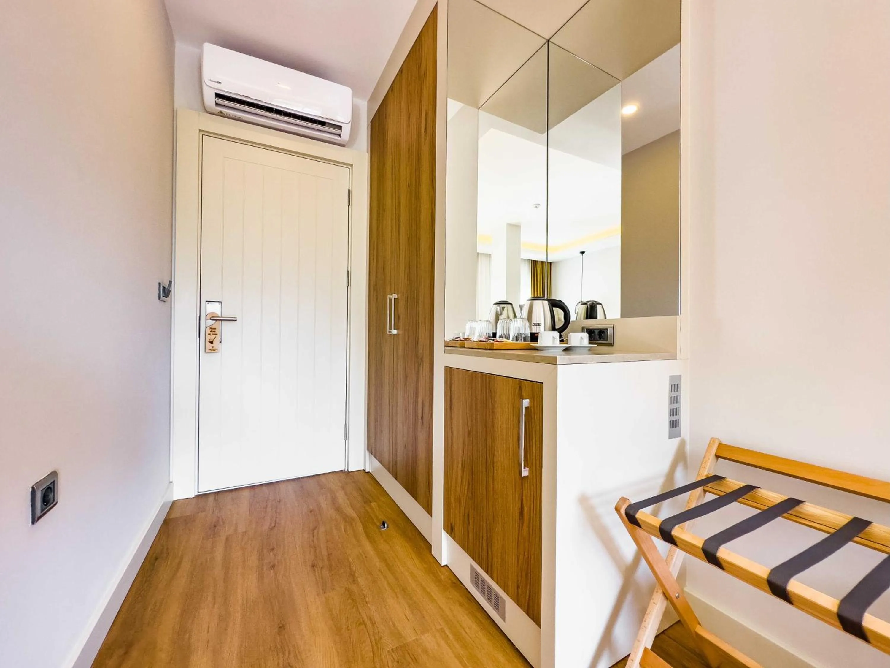 Bed in Dedeoğlu Port Hotel