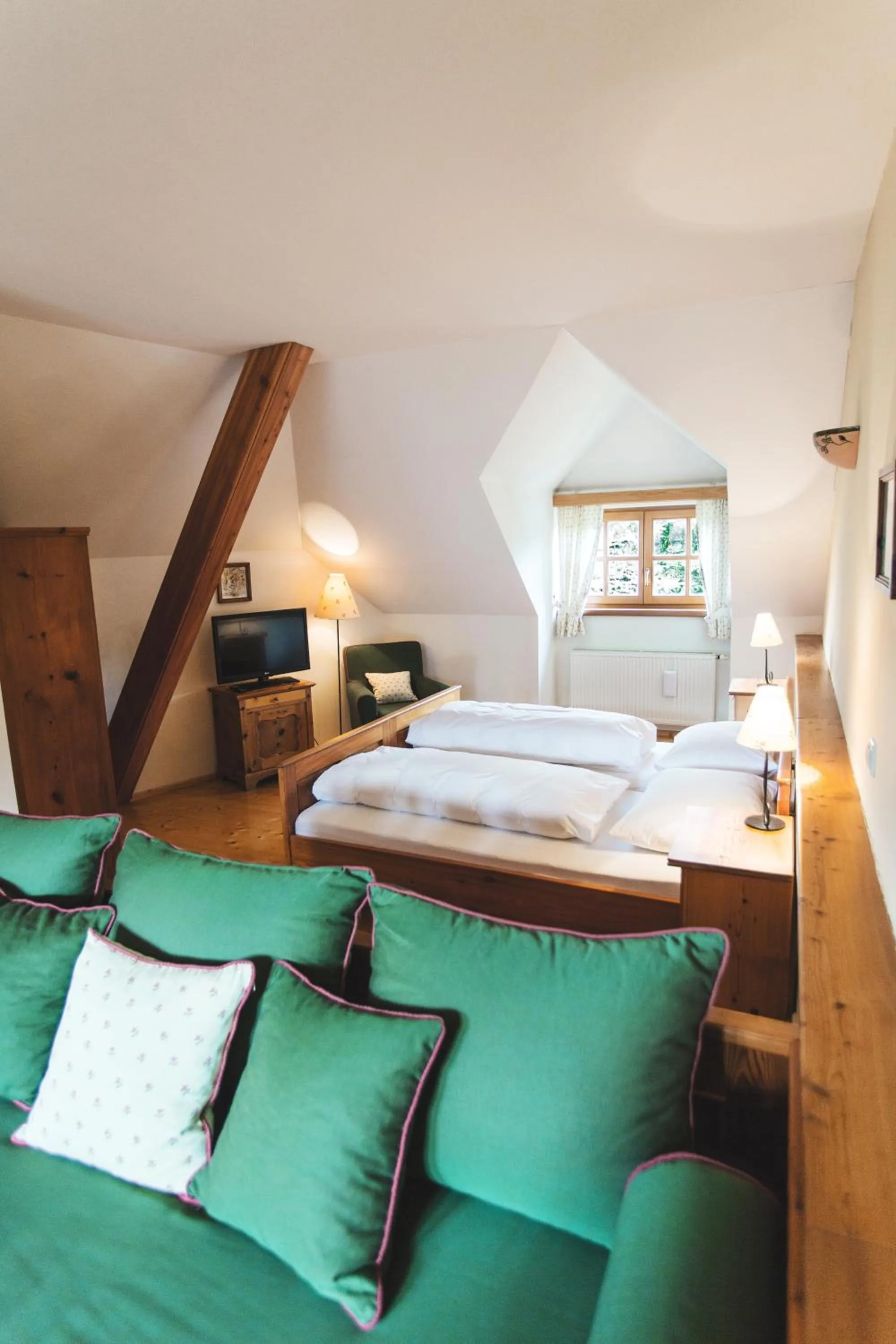 Bedroom, Bed in Hotel-Gasthof Weitgasser