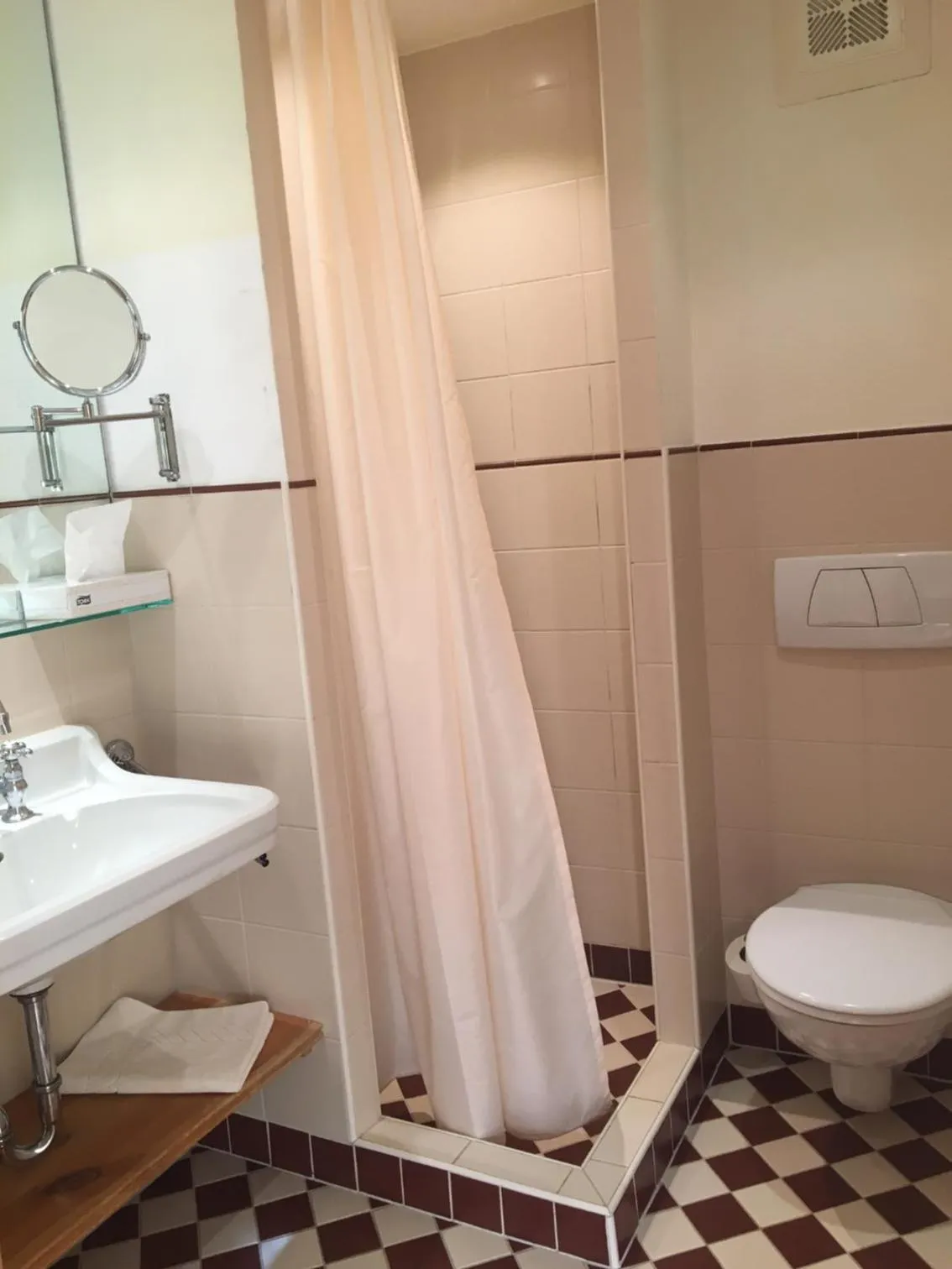 Bathroom in Hotel-Gasthof Weitgasser