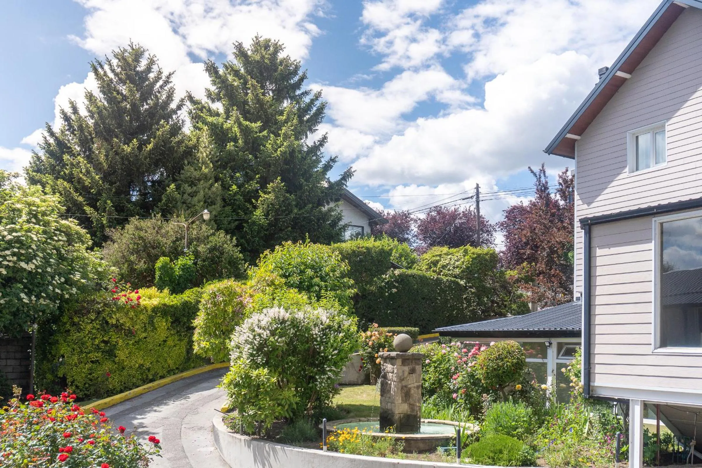 Garden in Patagonia Sur Hotel