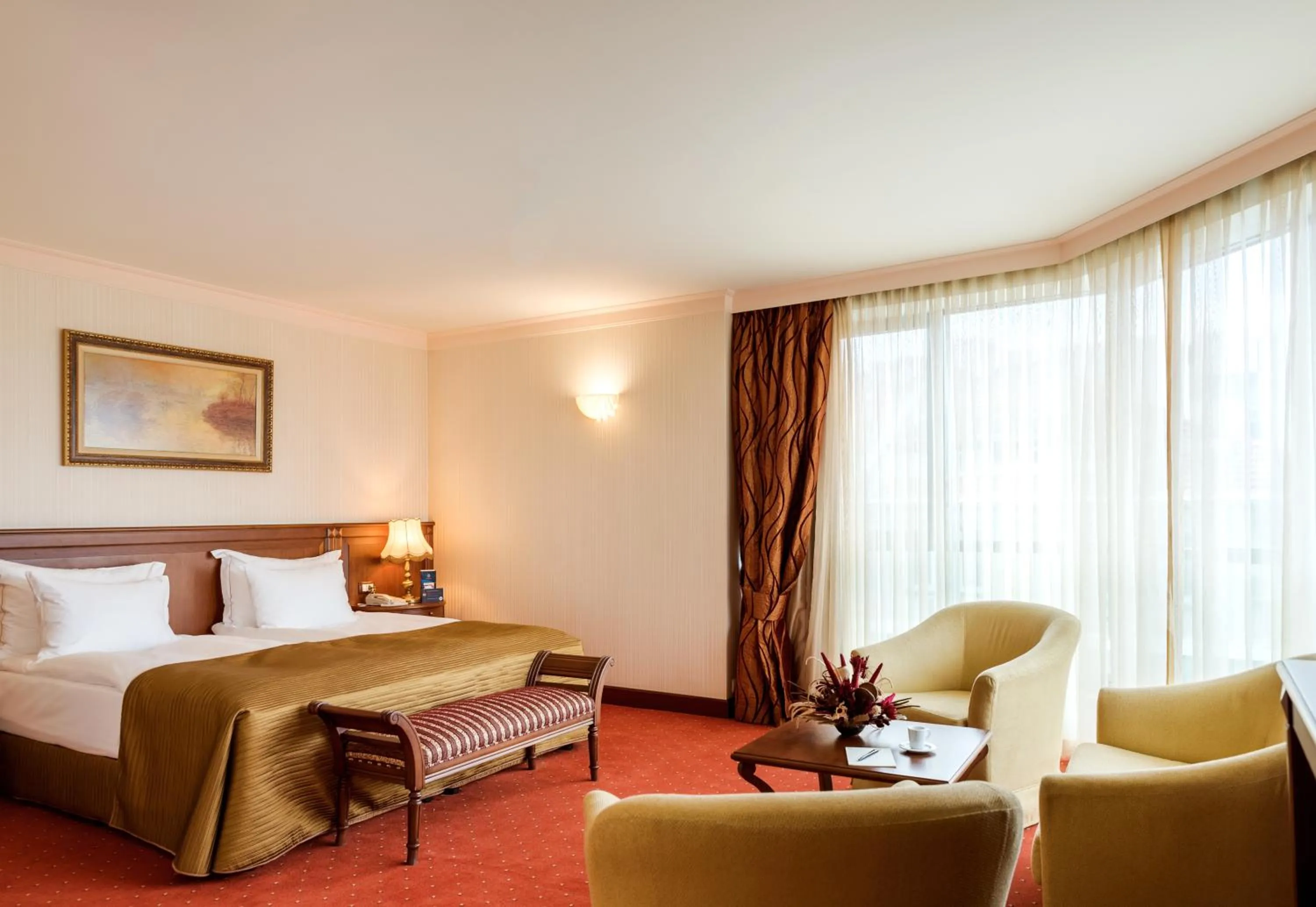 Bedroom, Bed in Crystal Palace Boutique Hotel