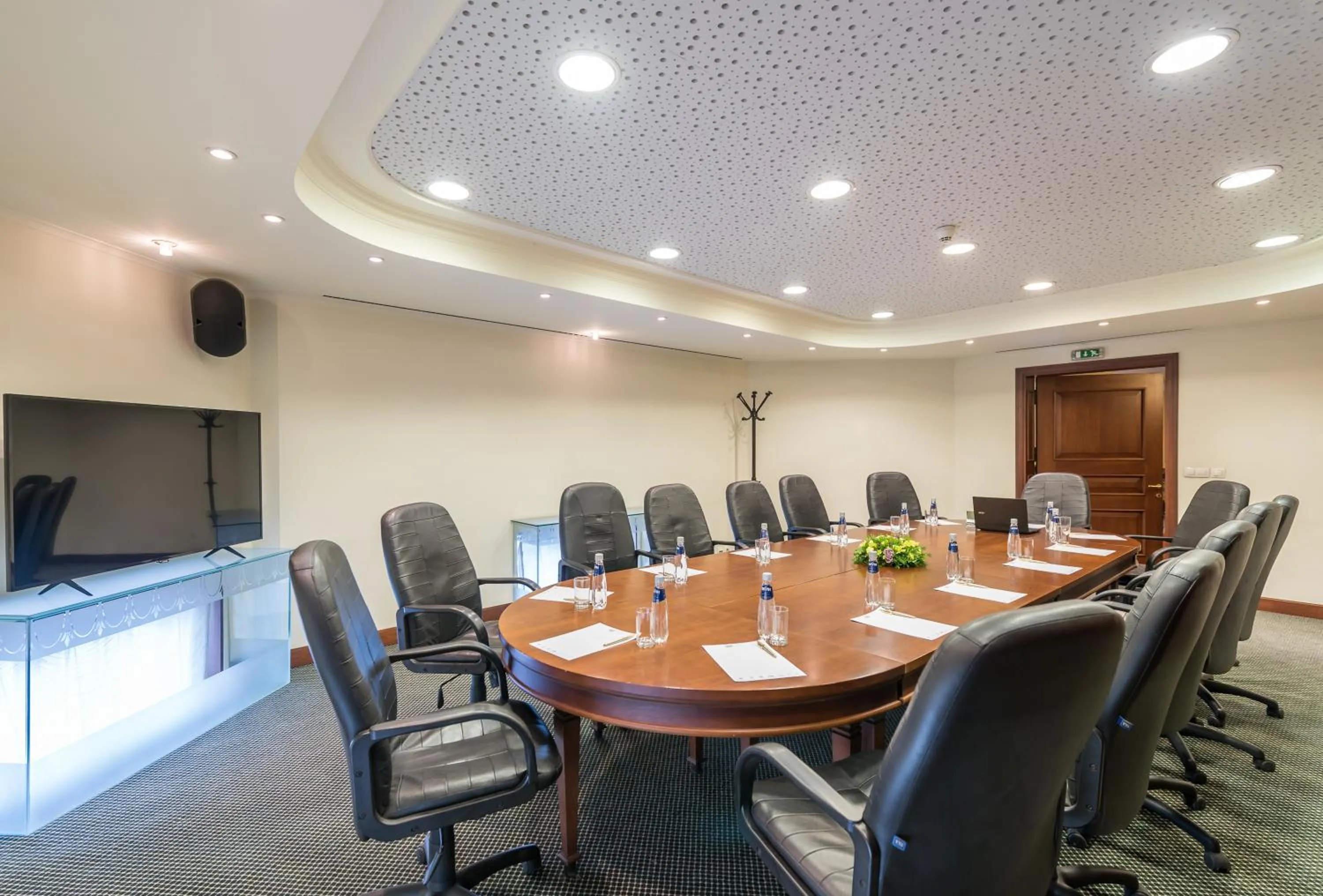 Area and facilities in Crystal Palace Boutique Hotel