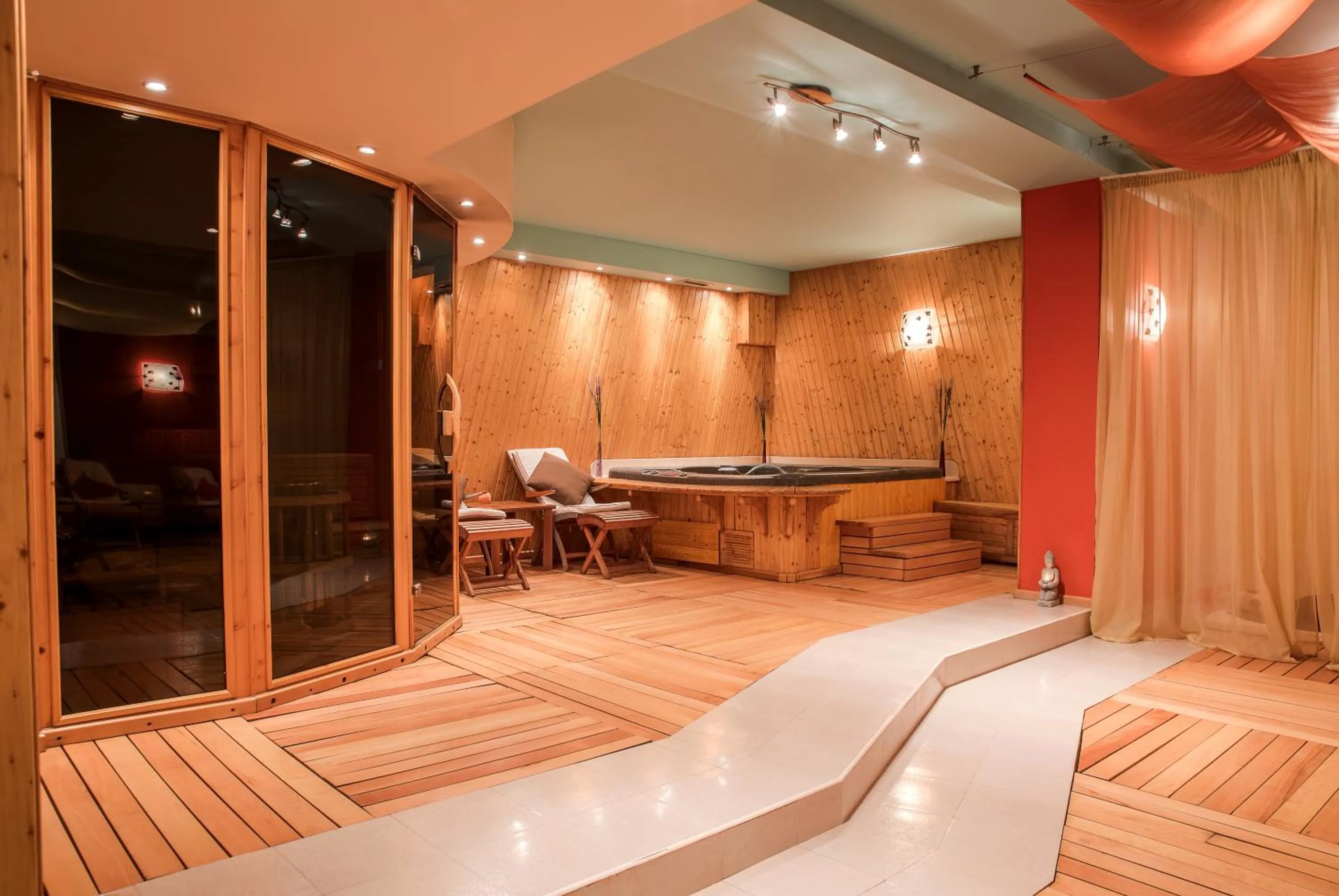 Spa and wellness centre/facilities in Crystal Palace Boutique Hotel