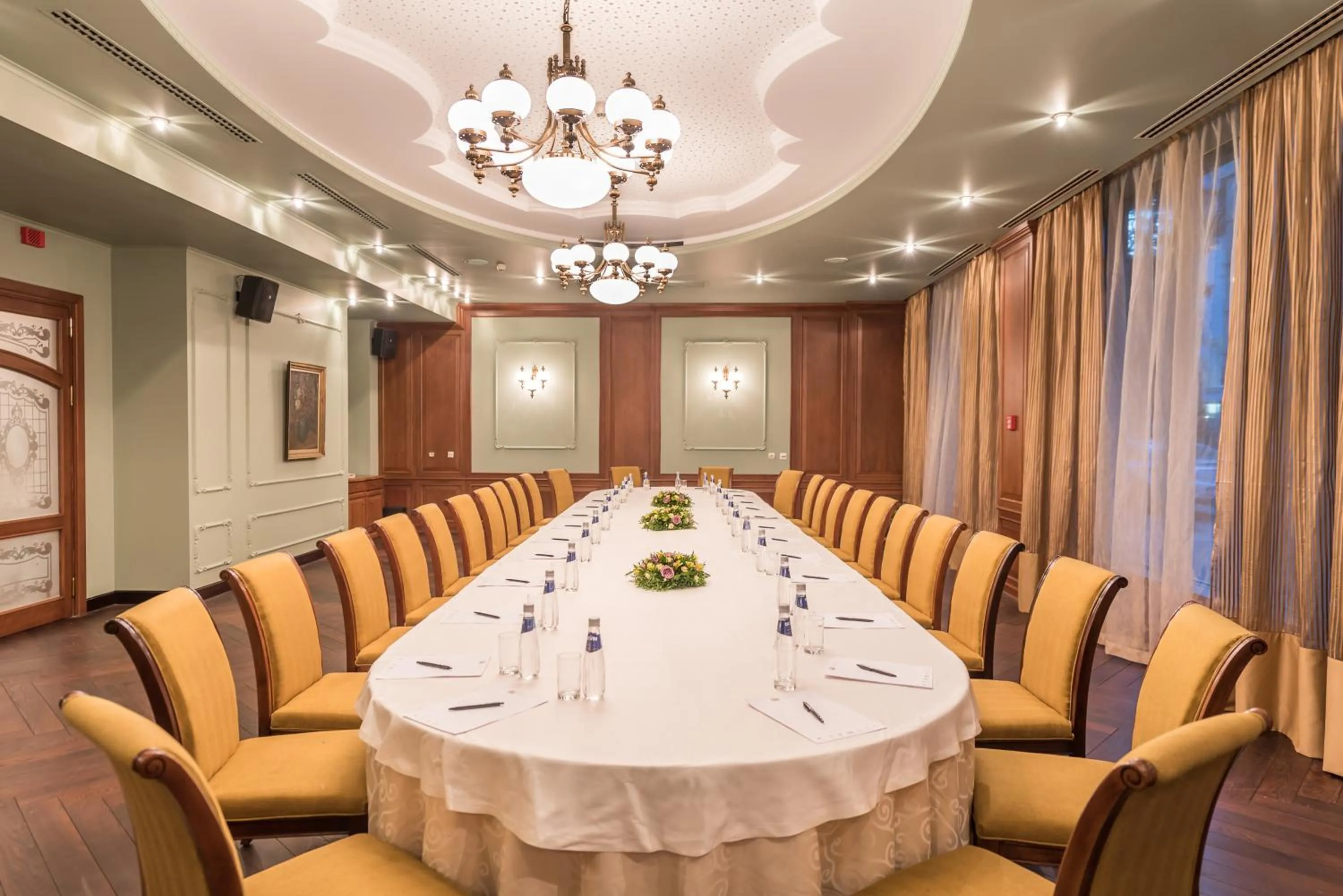 Lounge or bar in Crystal Palace Boutique Hotel