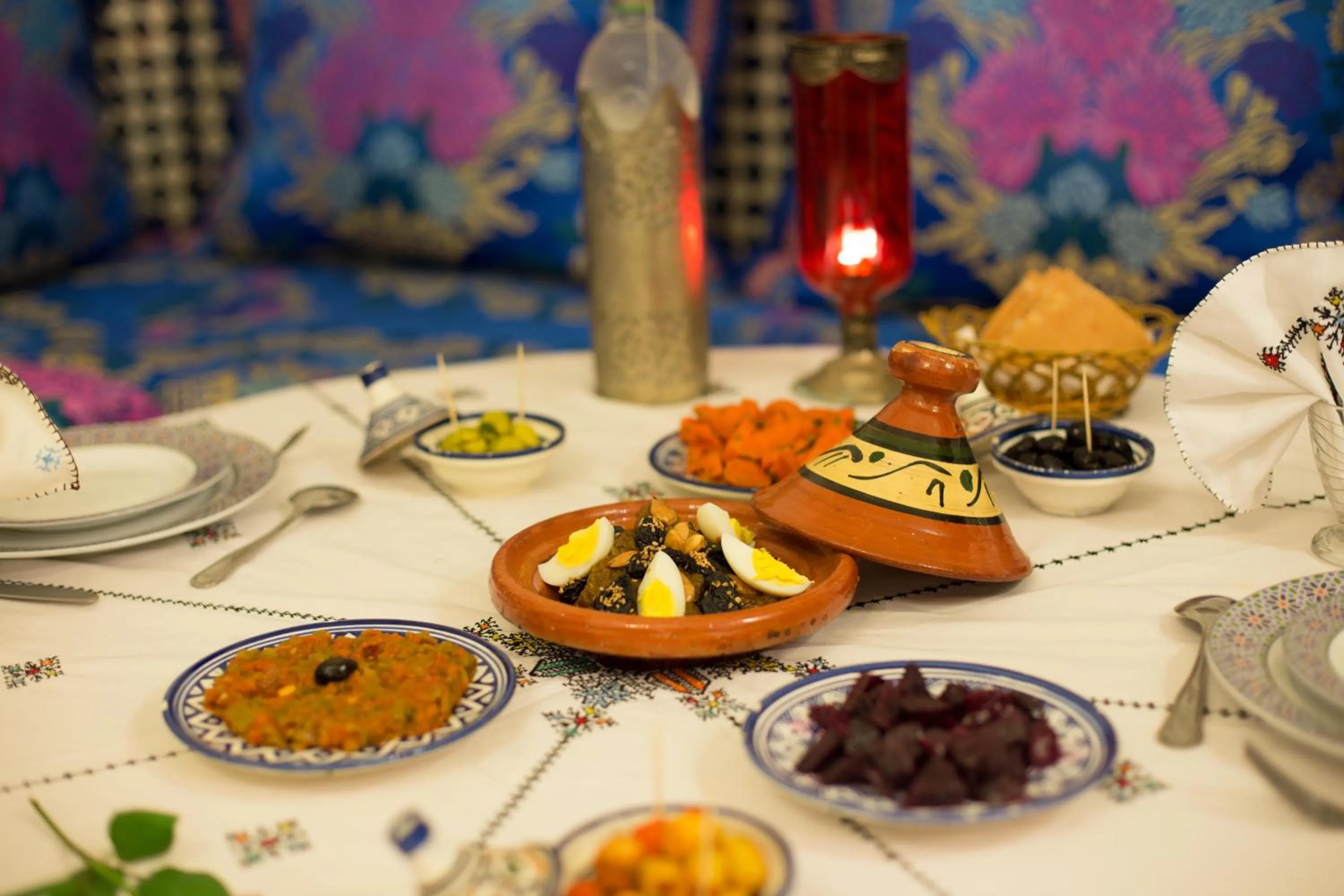 Restaurant/places to eat in Riad Jardin Chrifa