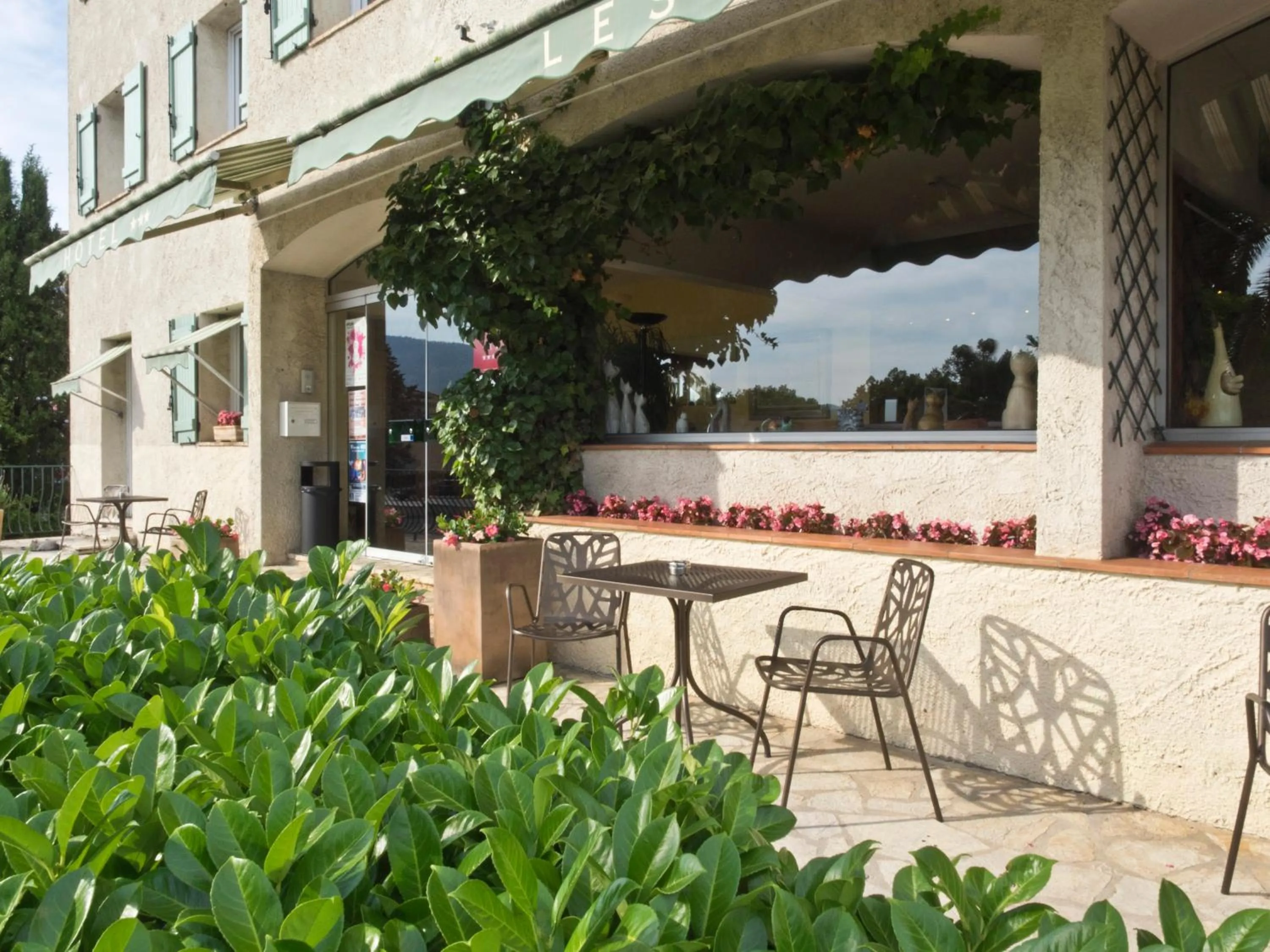Balcony/Terrace in Hotel Les Oliviers
