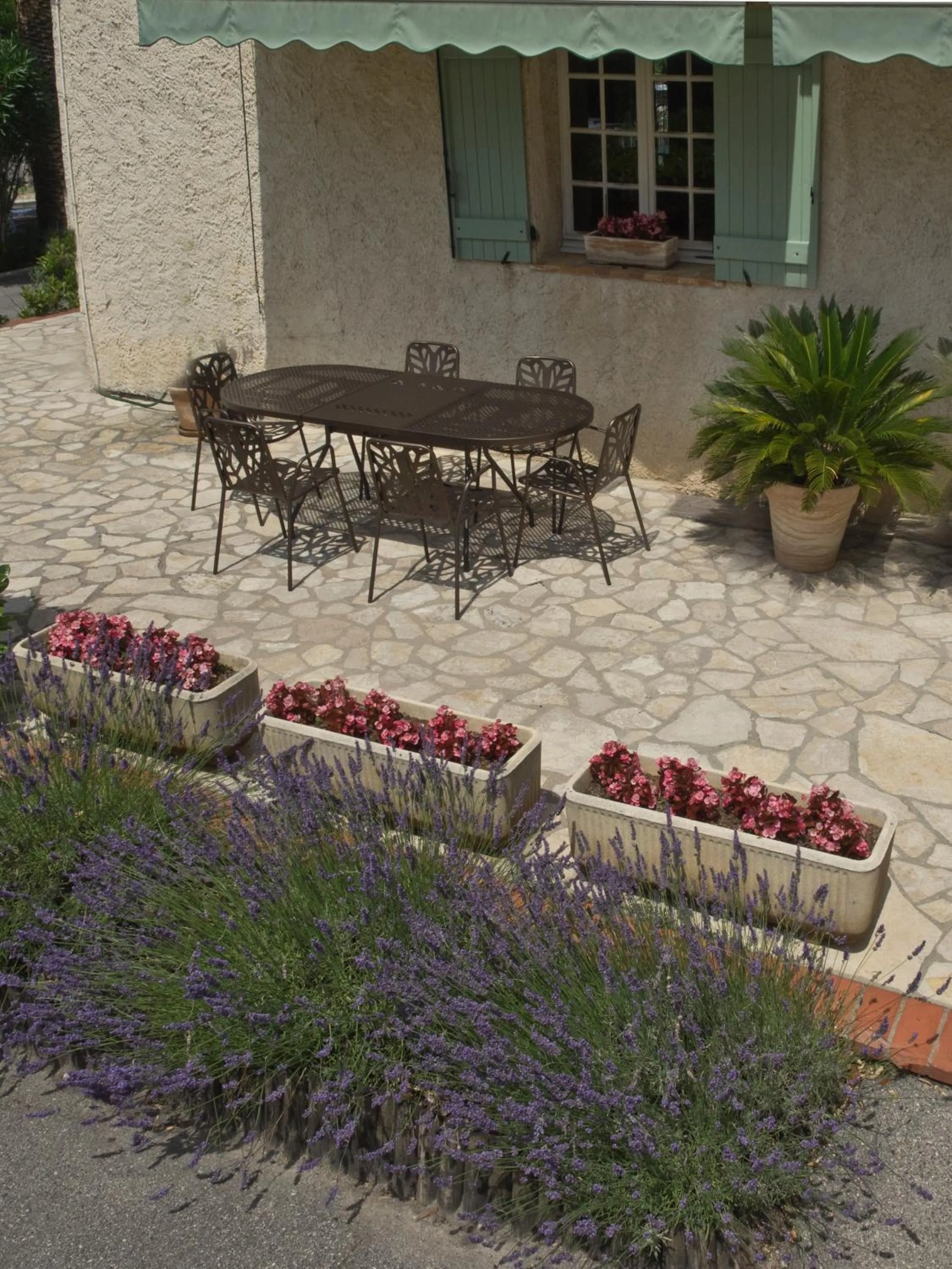 Balcony/Terrace in Hotel Les Oliviers