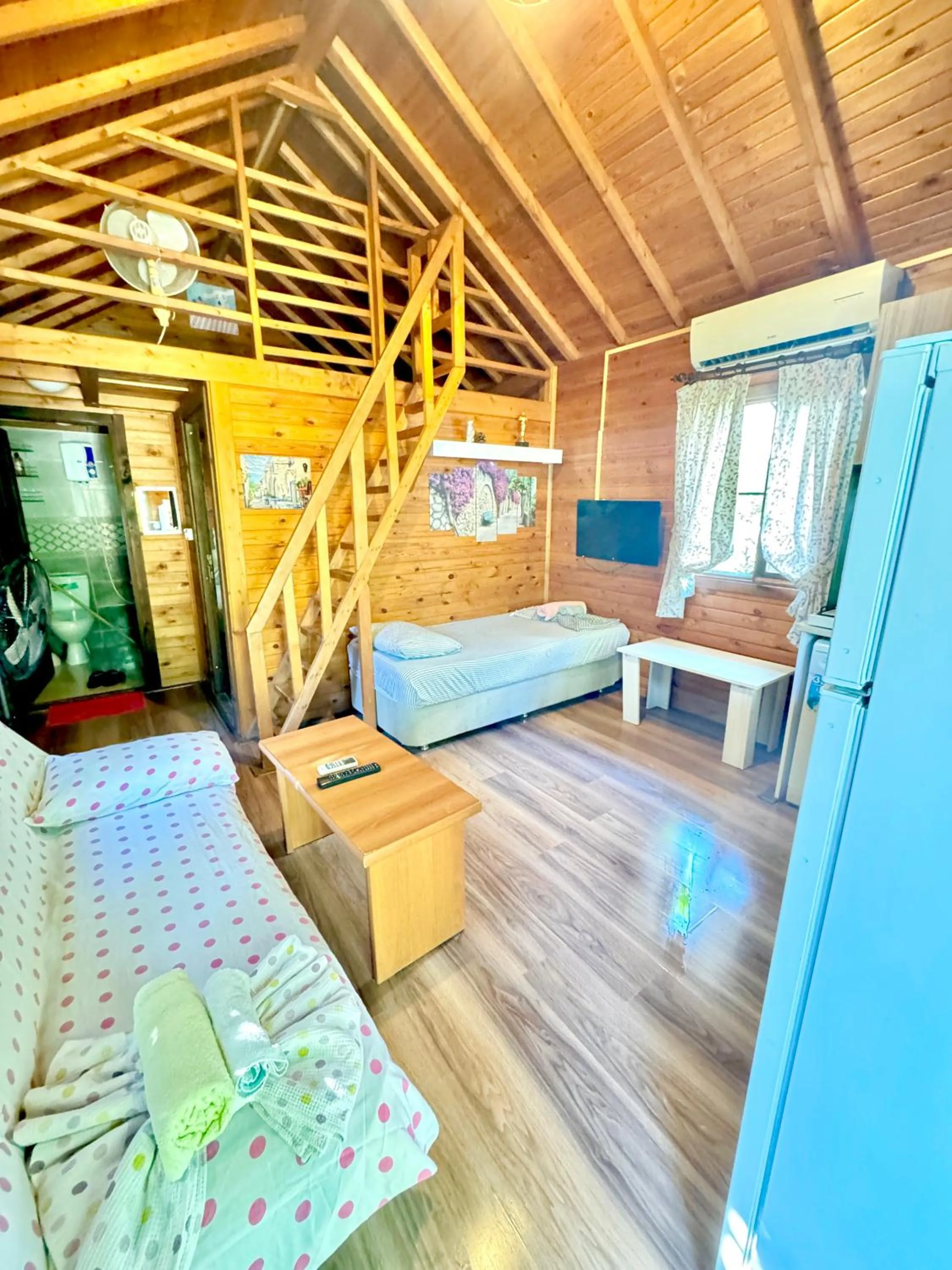 Communal lounge/ TV room, Bed in Villa Balım